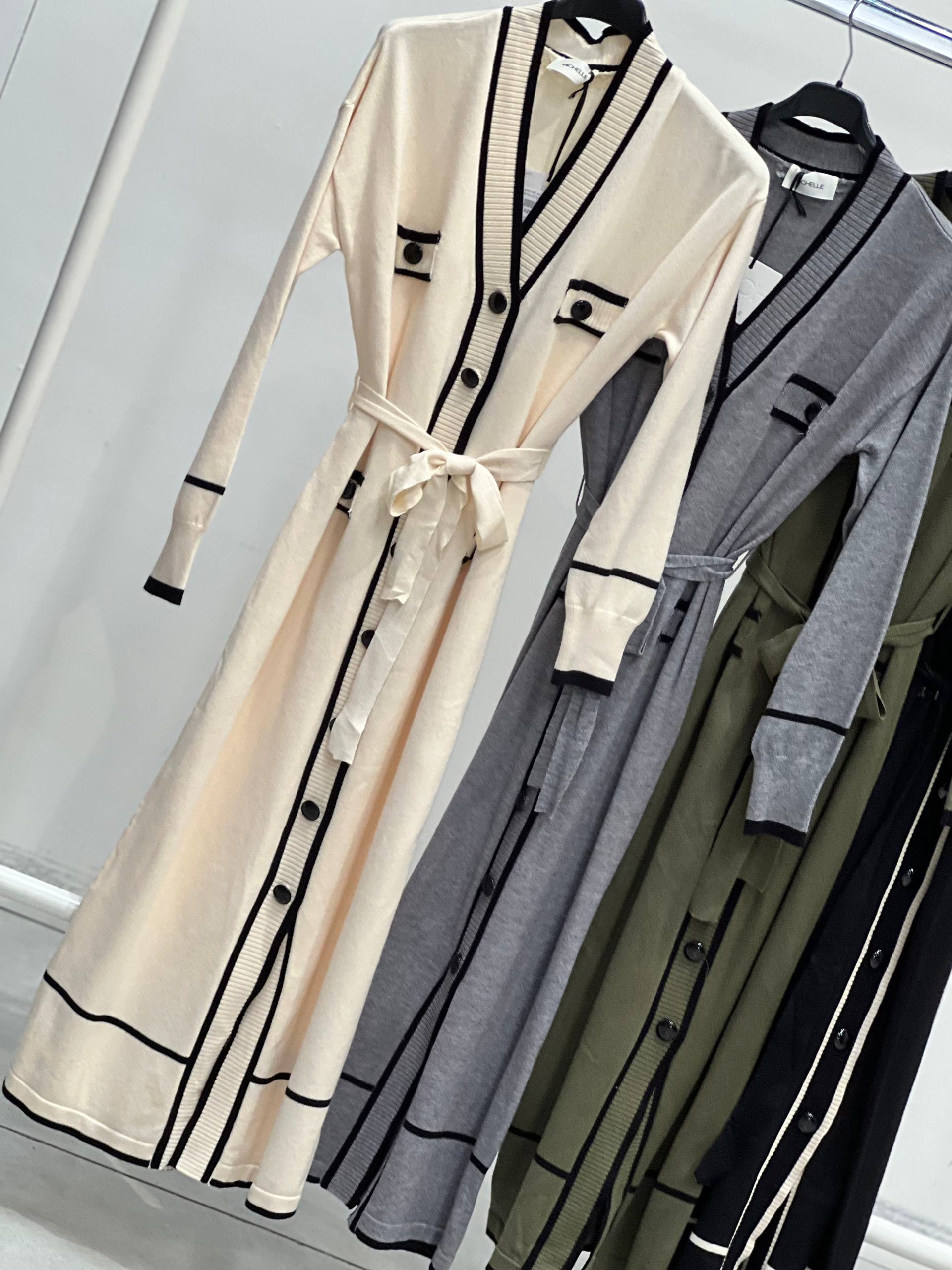 Amelie Follies (Michelle)