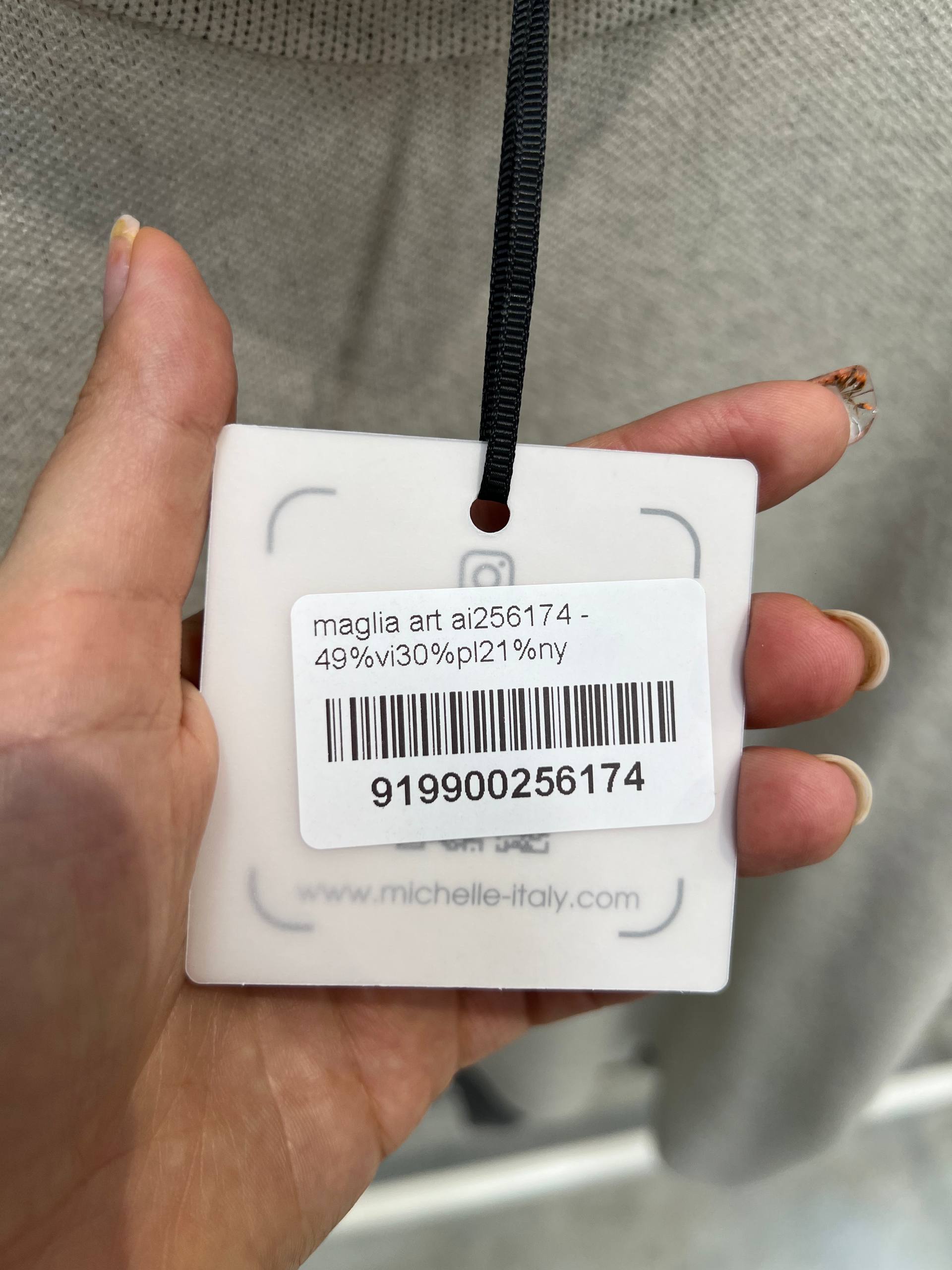 Amelie Follies (Michelle)