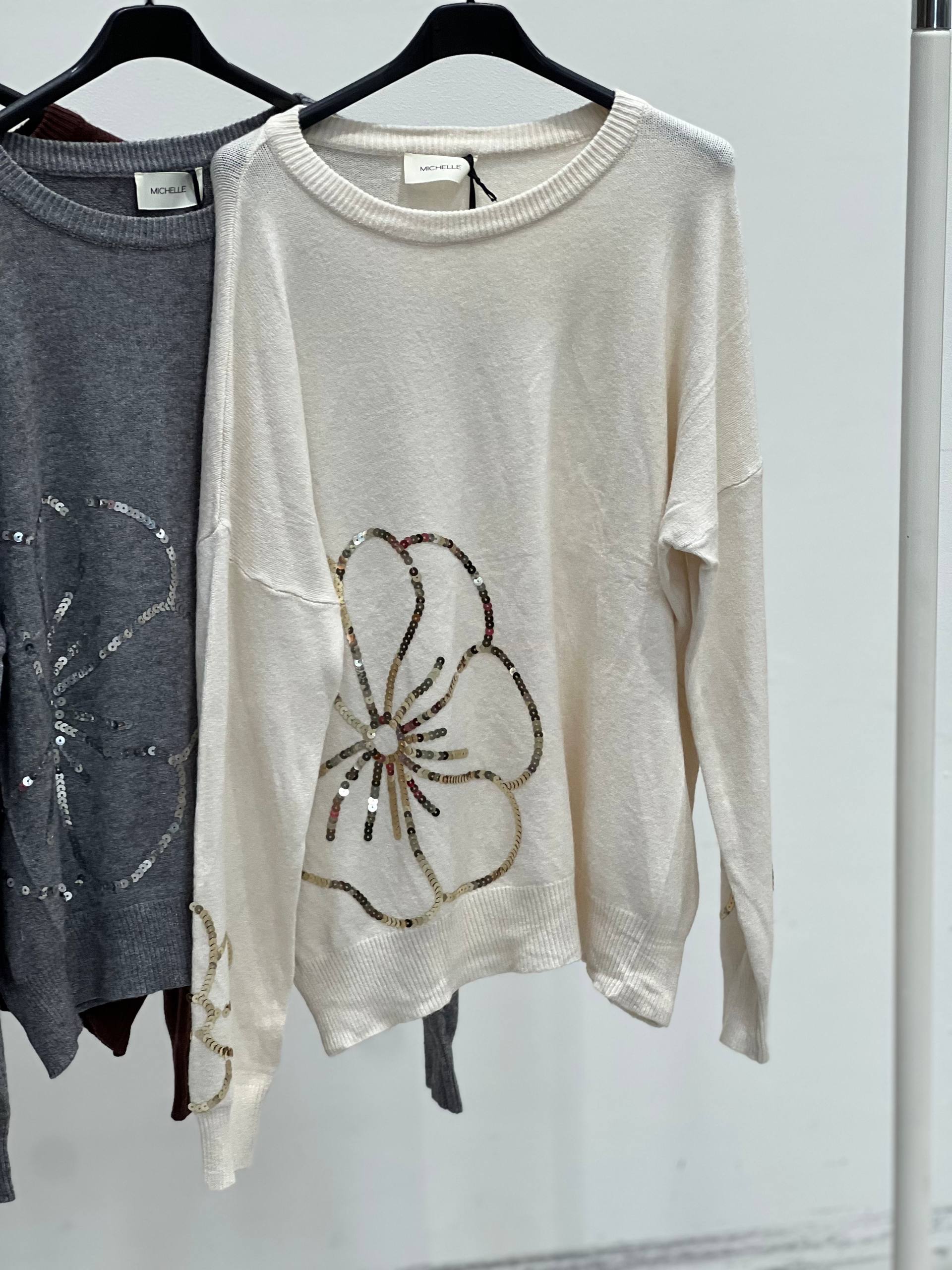 Amelie Follies (Michelle)