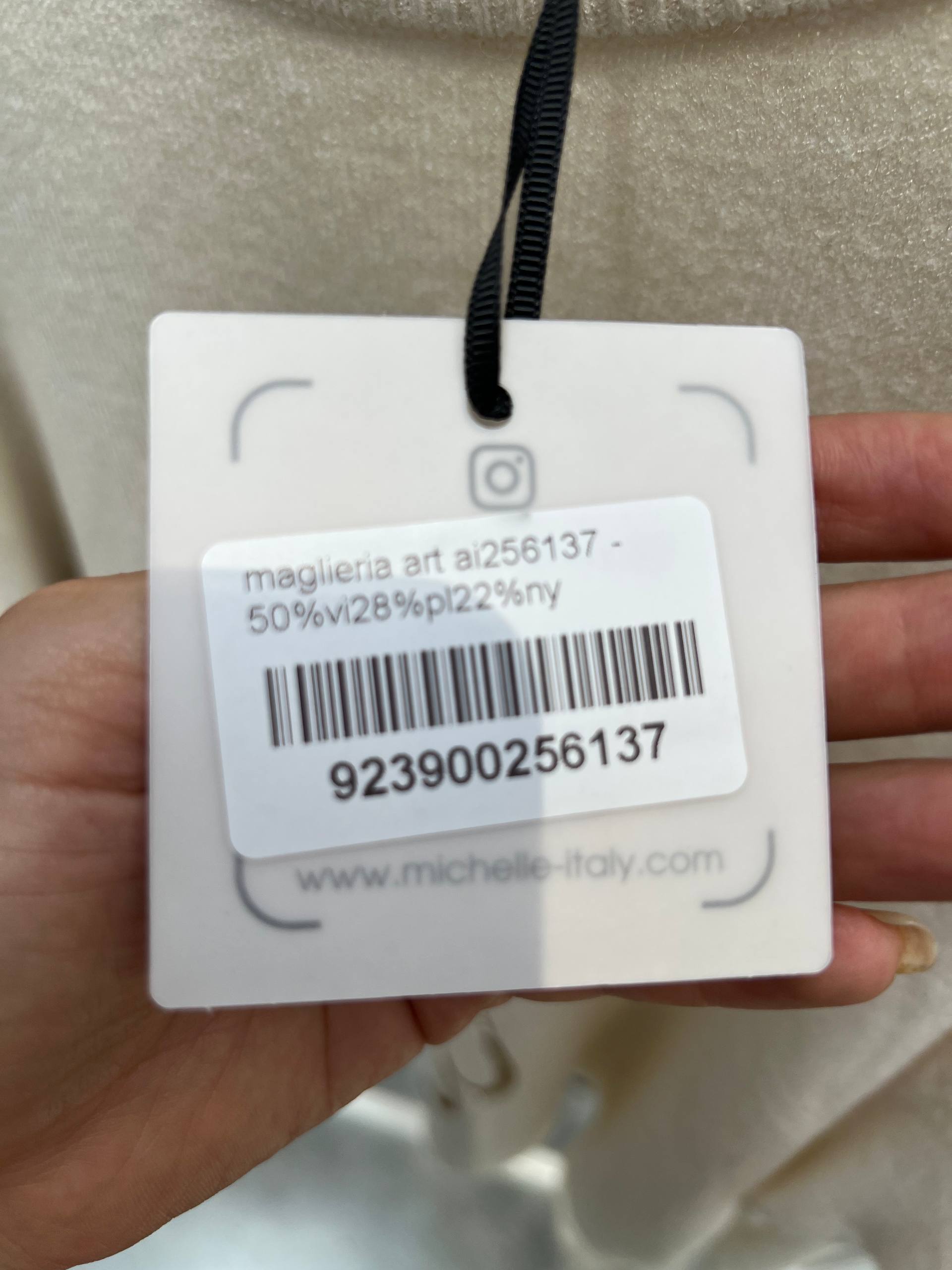 Amelie Follies (Michelle)