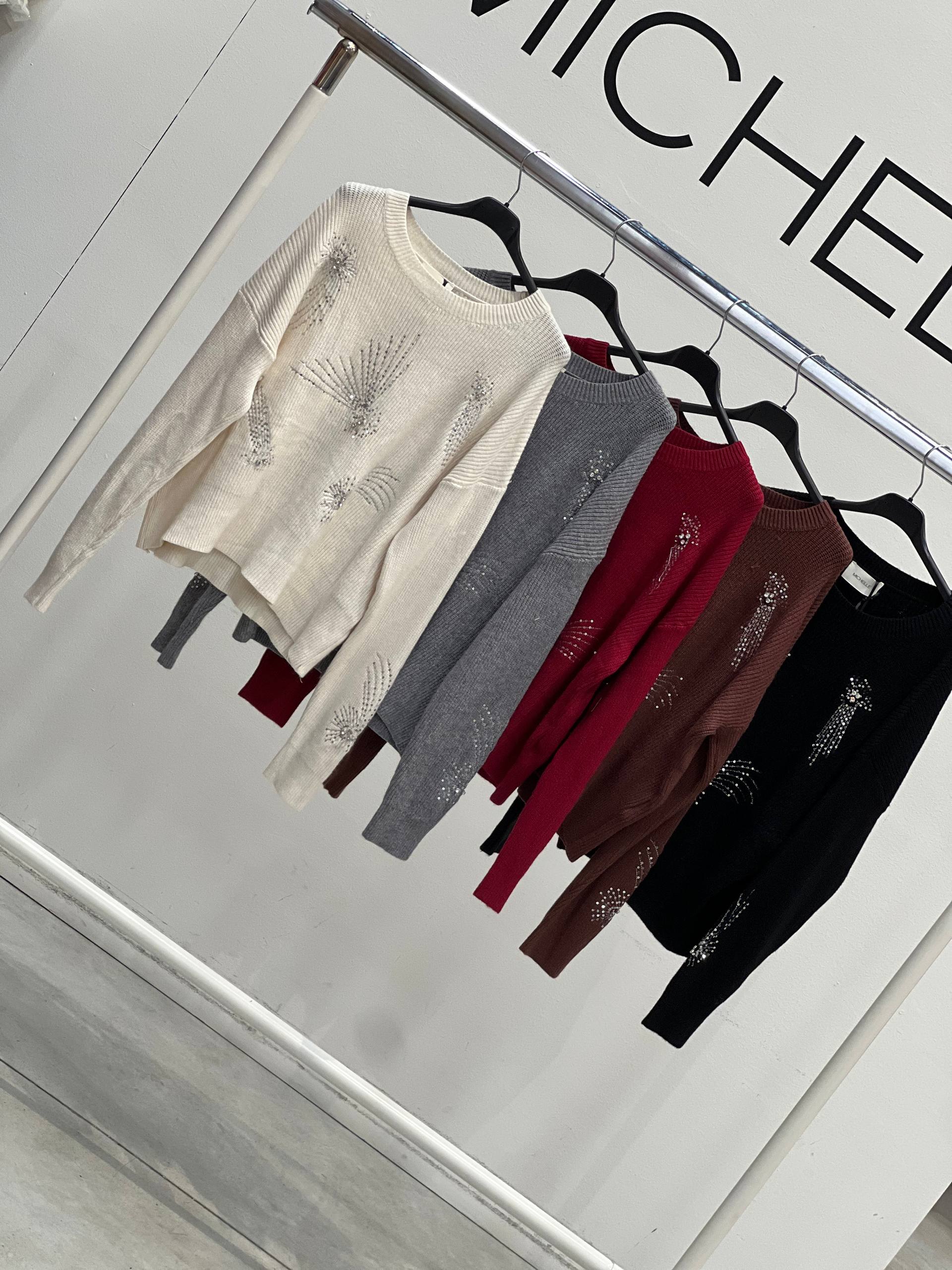 Amelie Follies (Michelle)