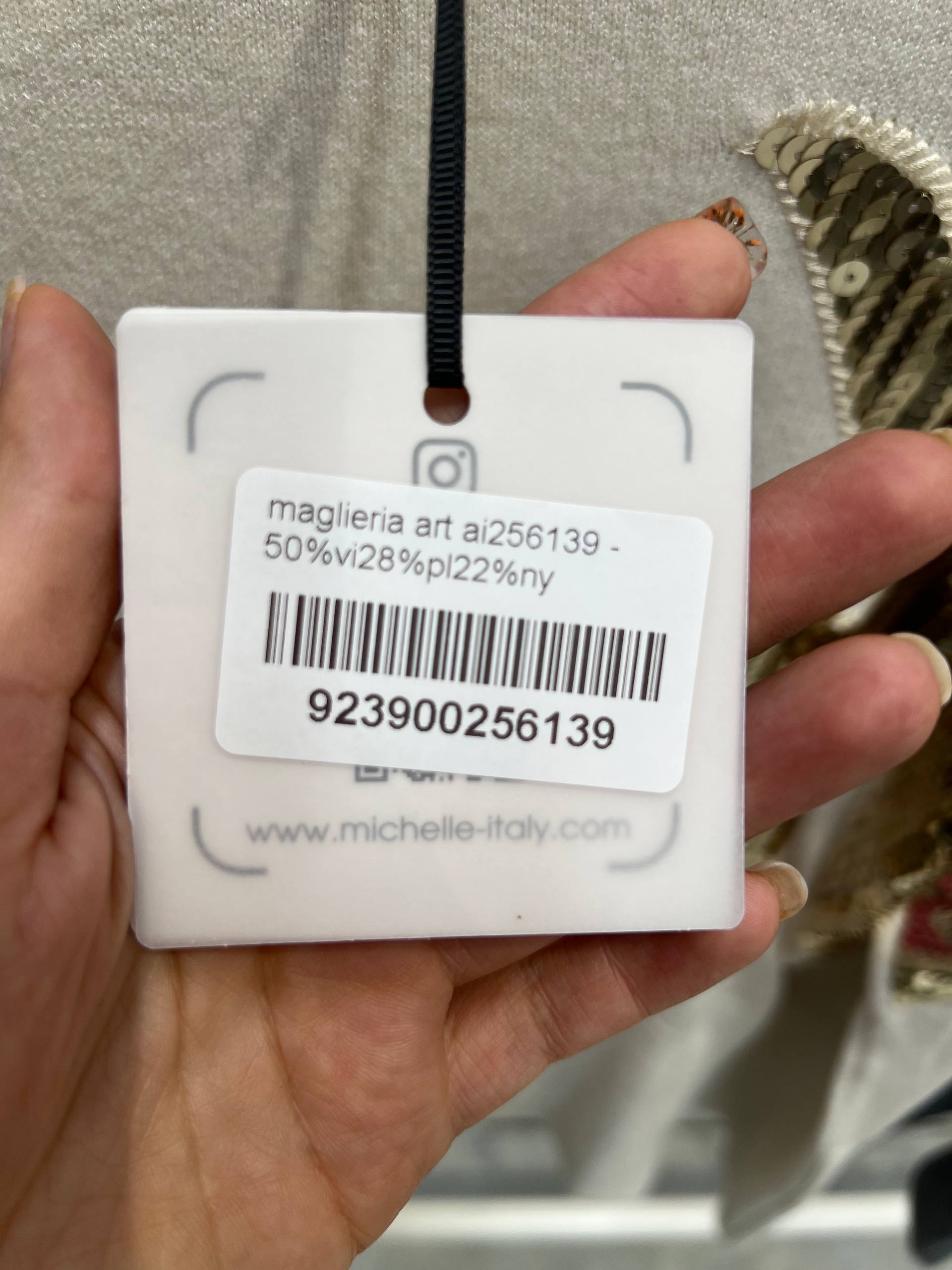 Amelie Follies (Michelle)