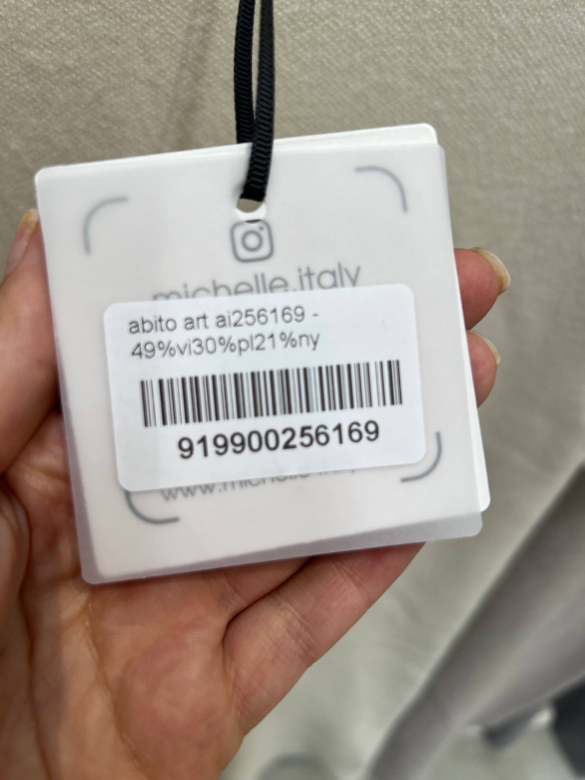 Amelie Follies (Michelle)