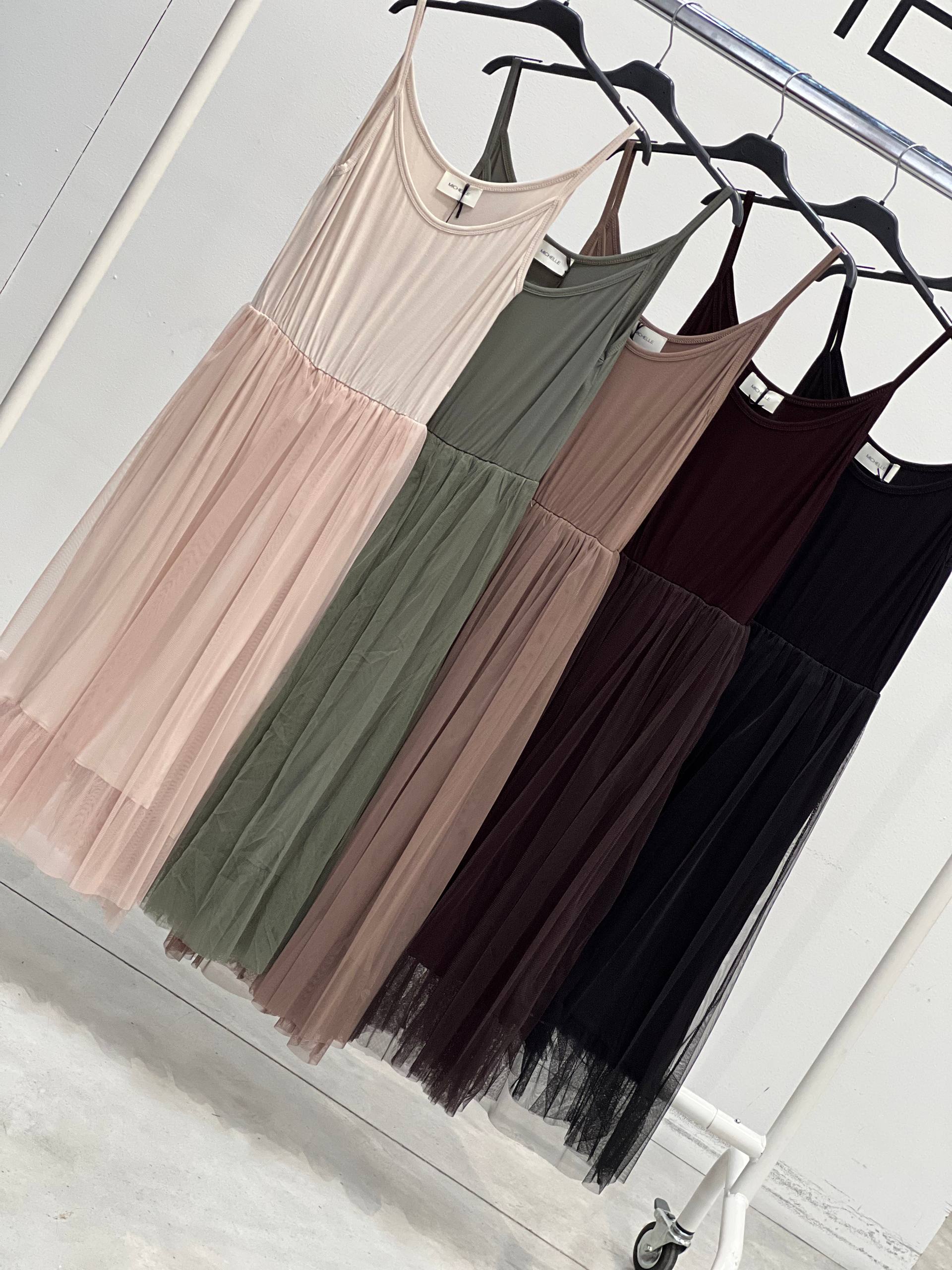 Amelie Follies (Michelle)