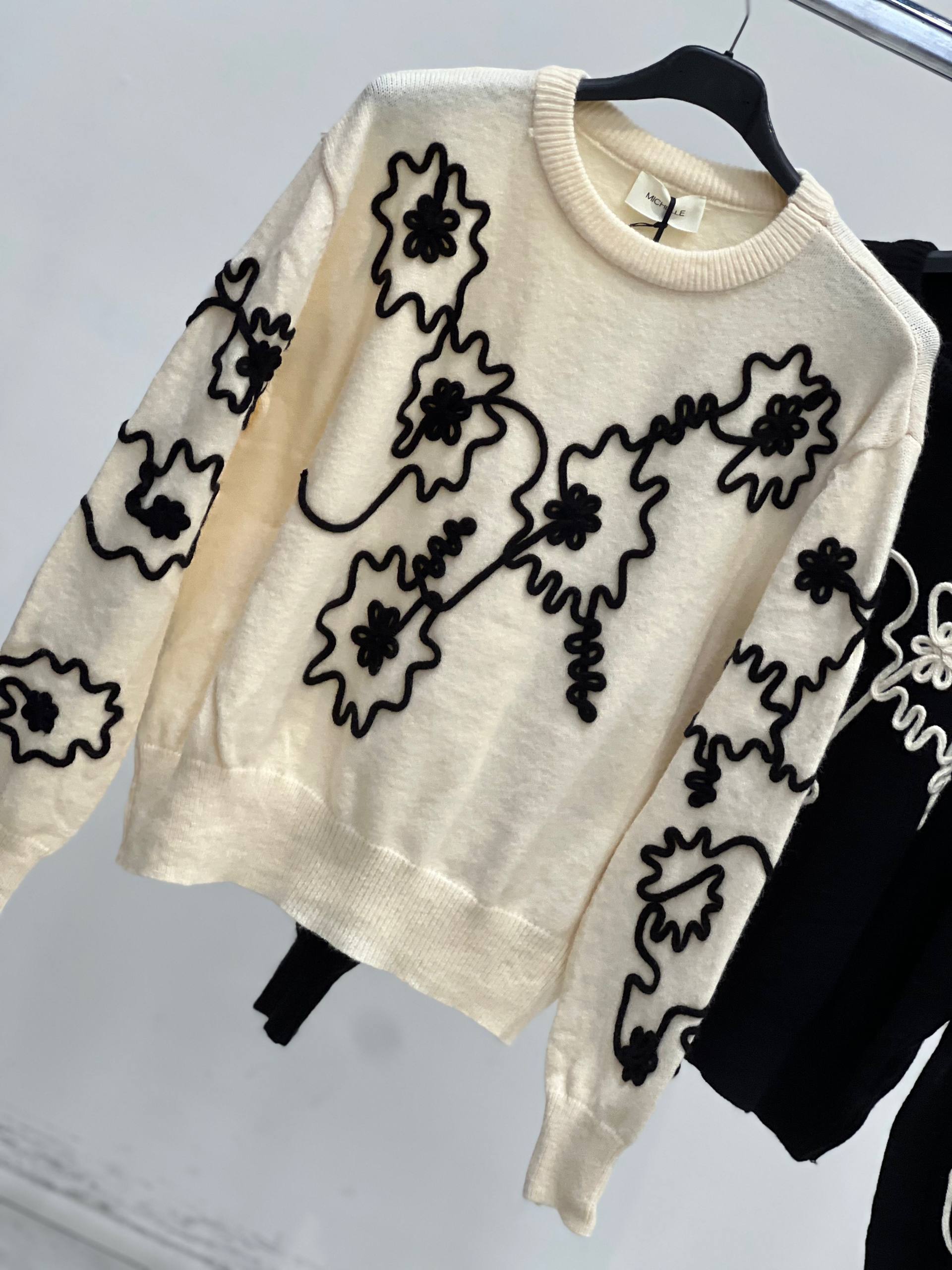 Amelie Follies (Michelle)