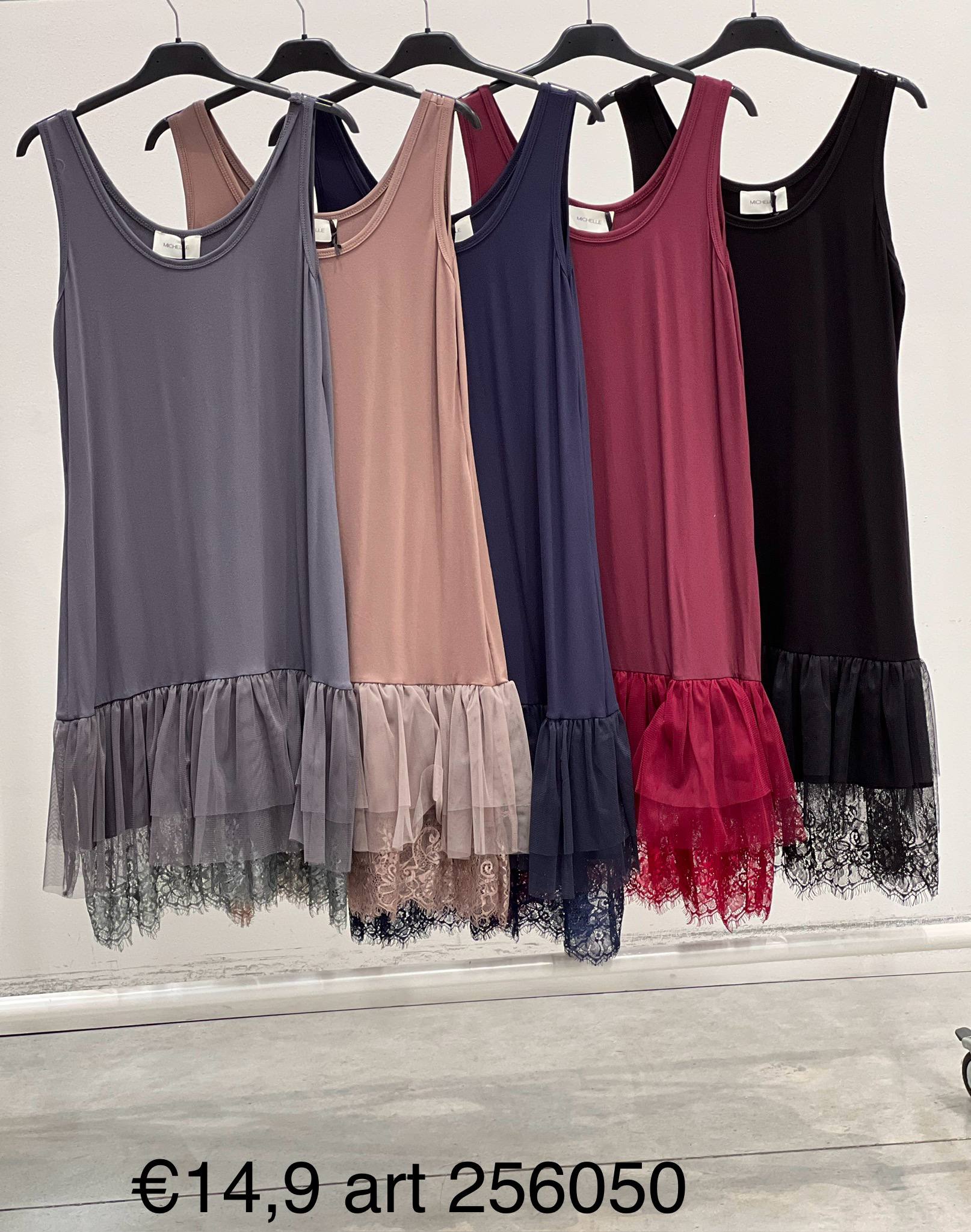 Amelie Follies (Michelle)