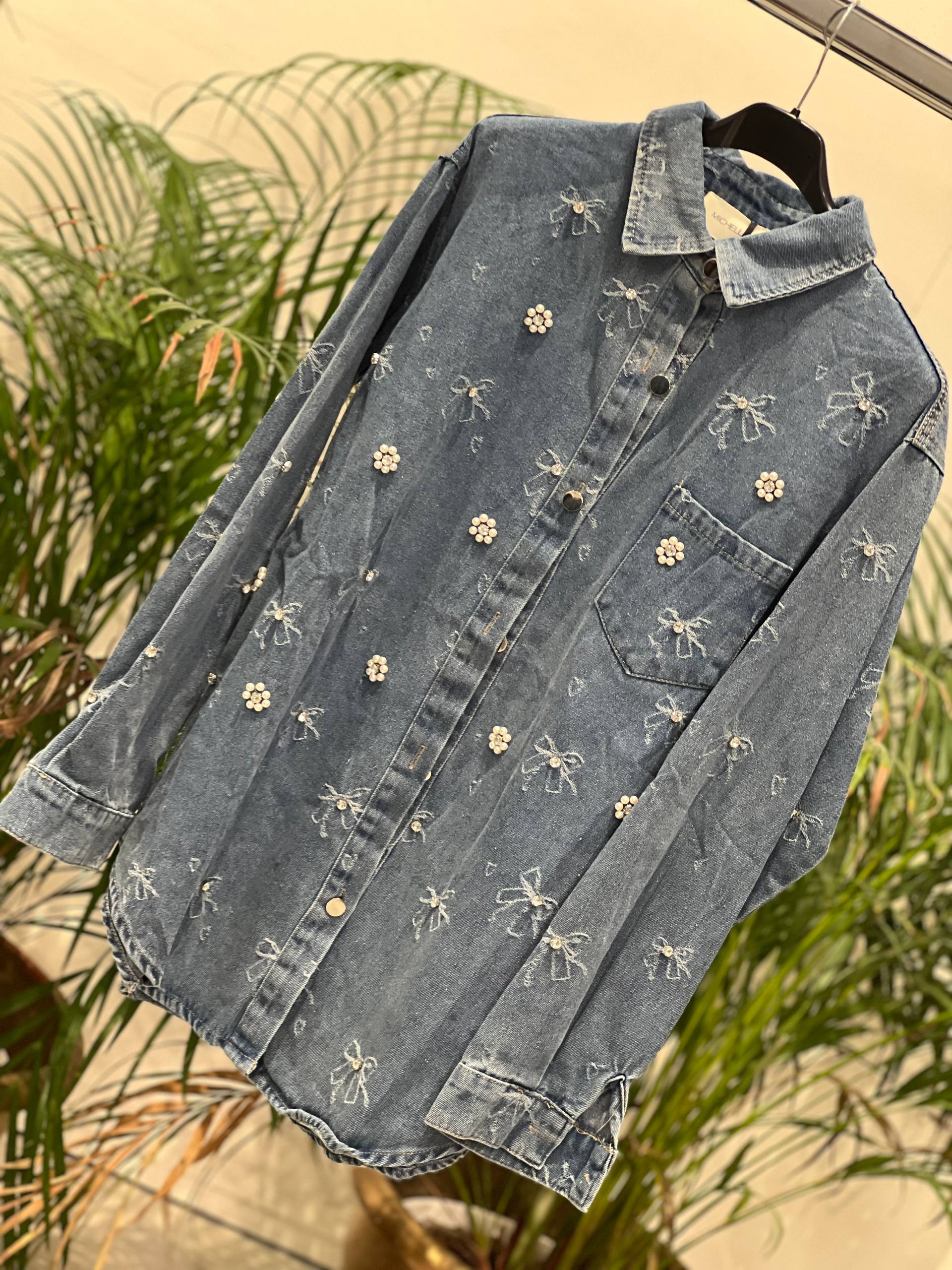 Amelie Follies (Michelle)