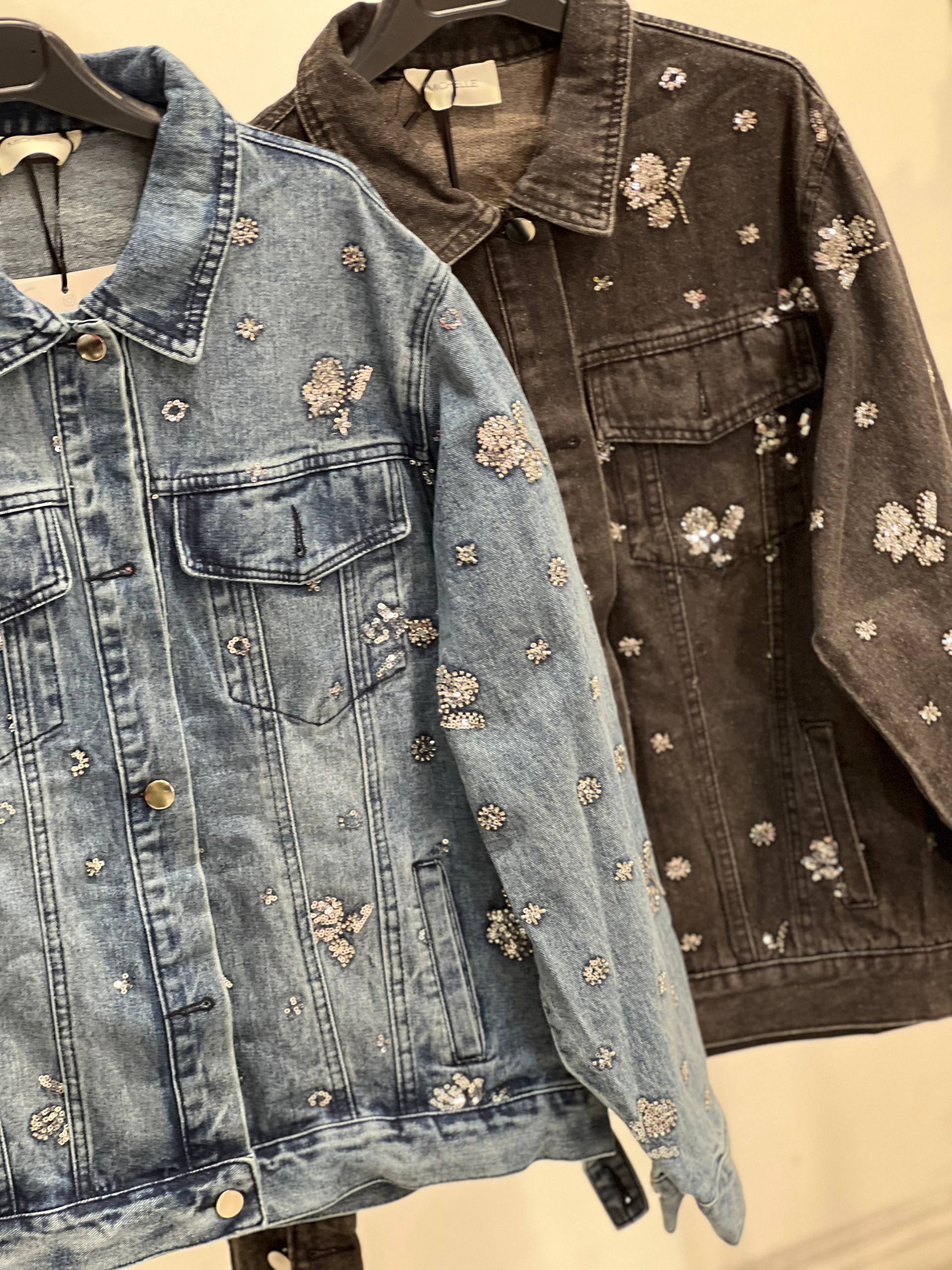 Amelie Follies (Michelle)