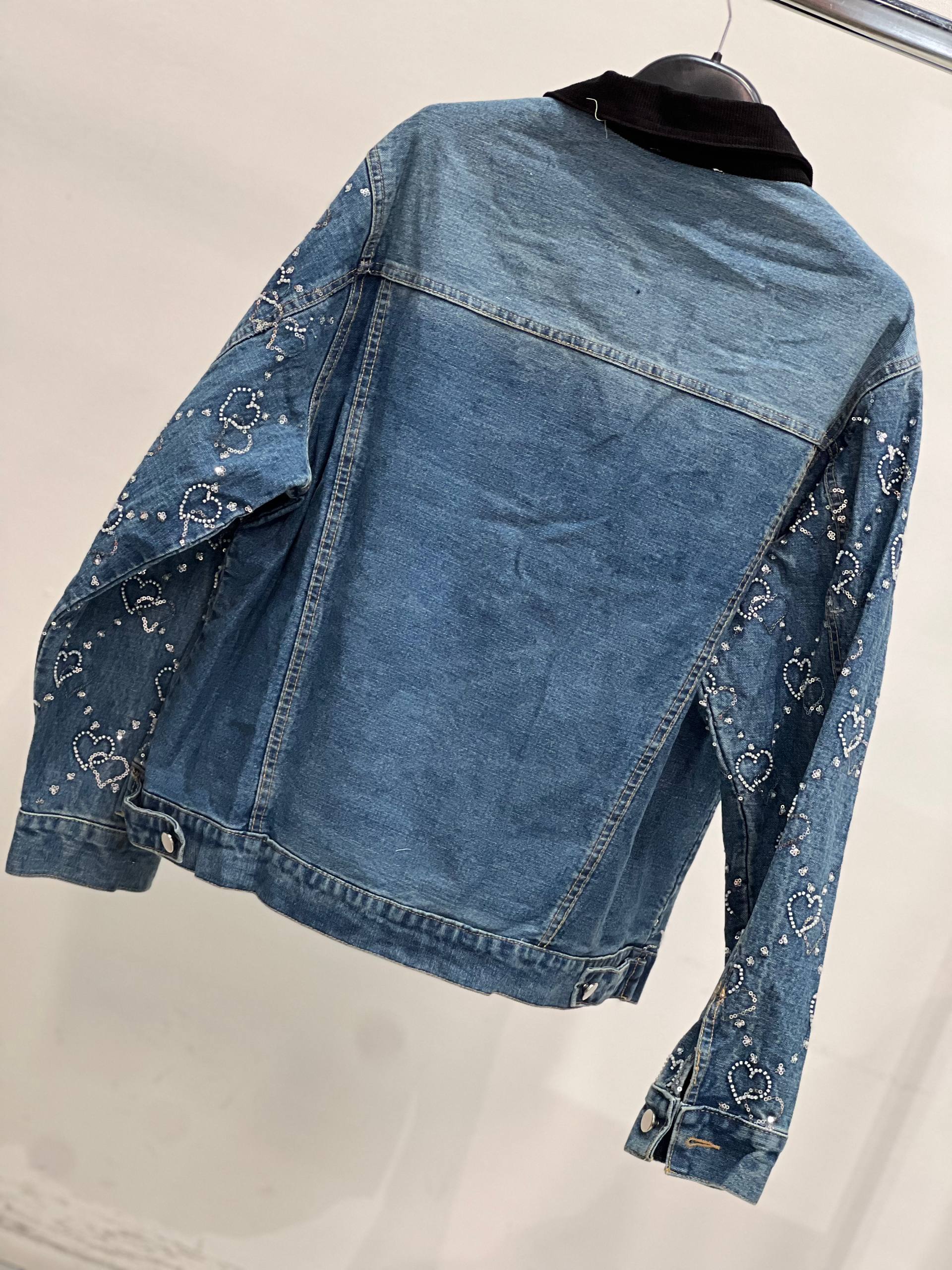 Amelie Follies (Michelle)