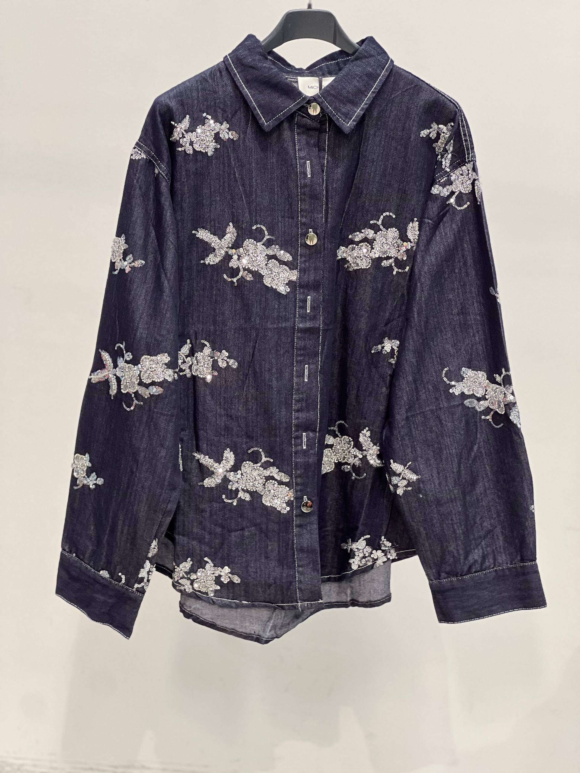 Amelie Follies (Michelle)