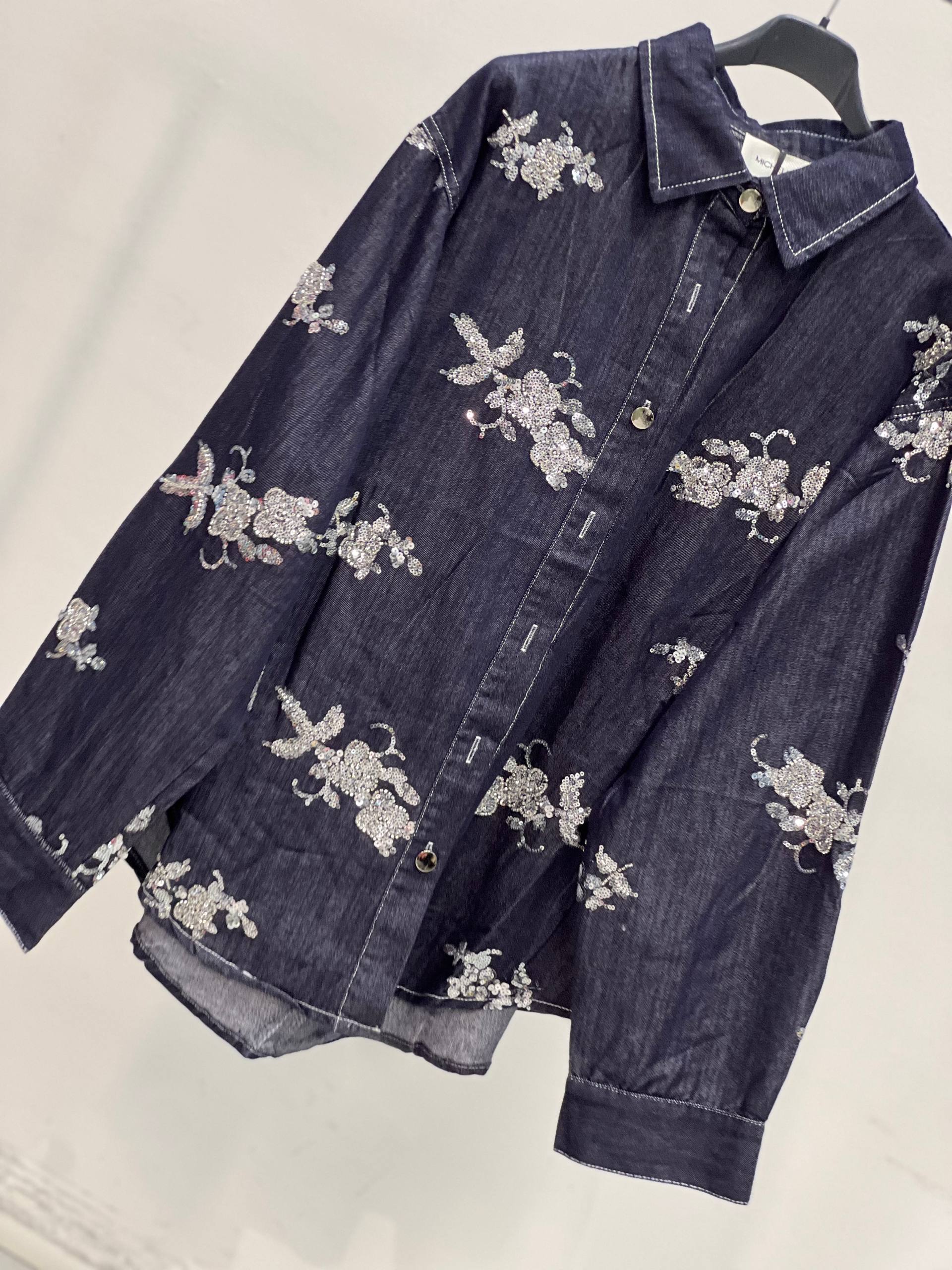 Amelie Follies (Michelle)