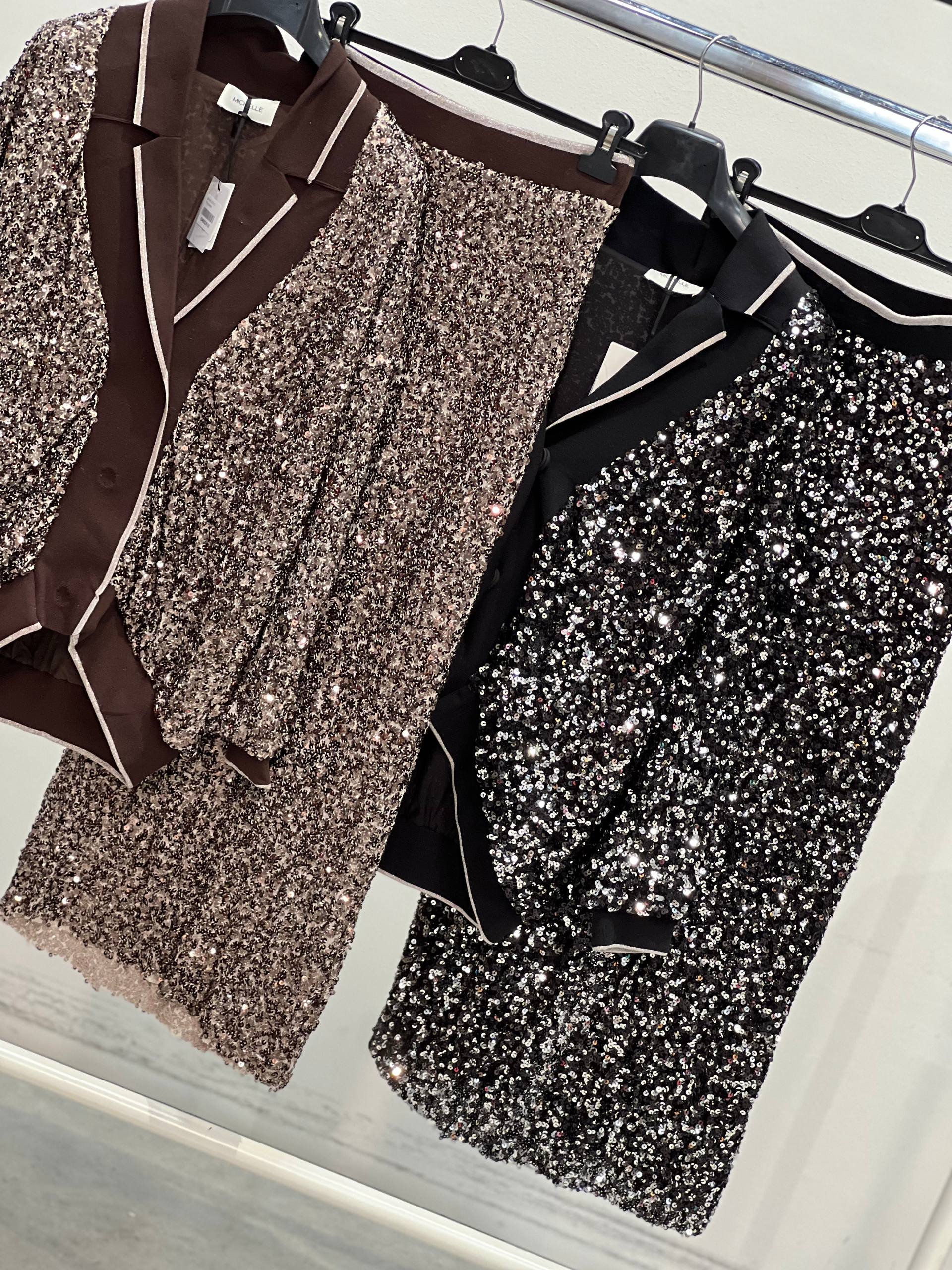 Amelie Follies (Michelle)