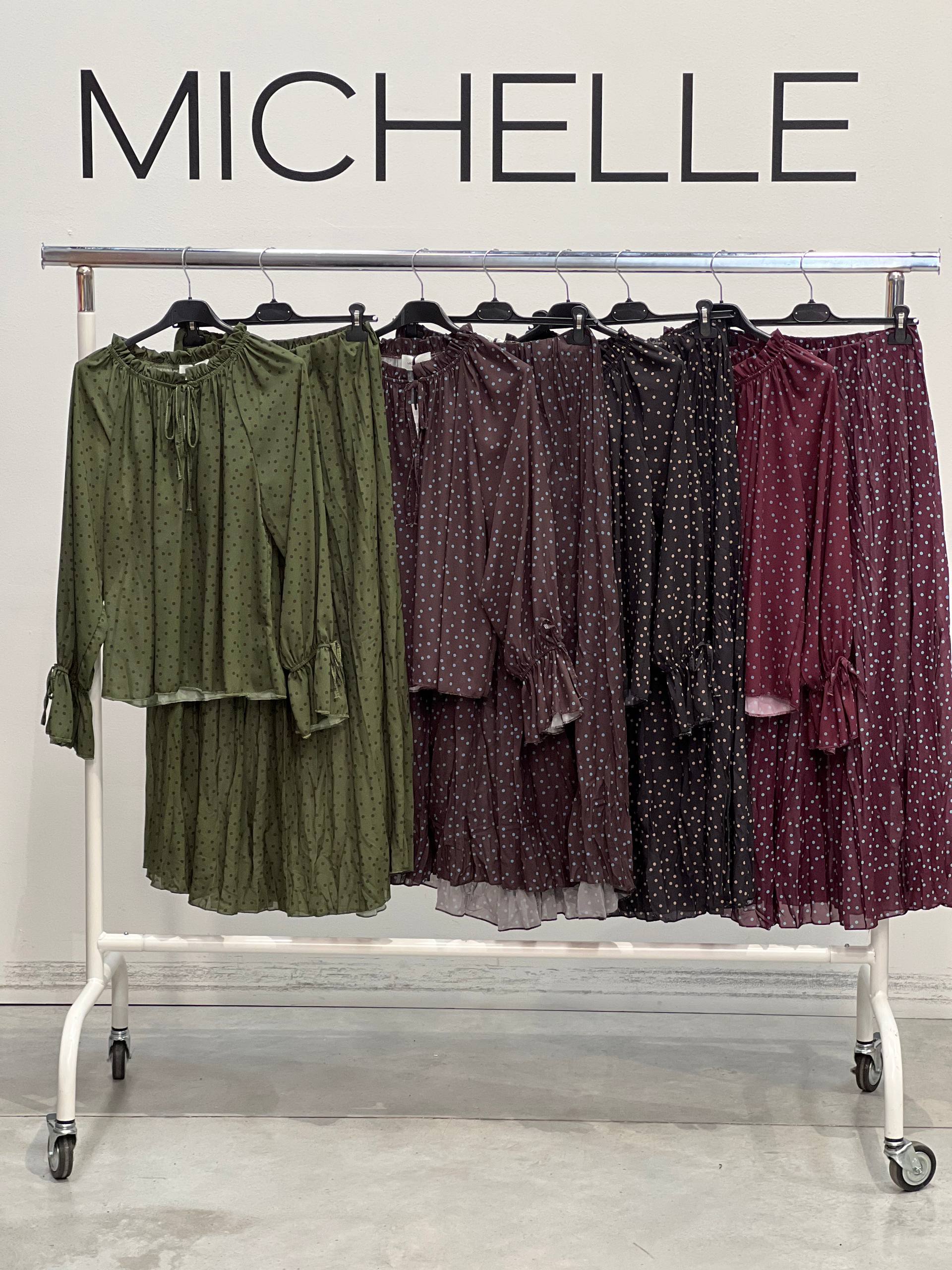 Amelie Follies (Michelle)