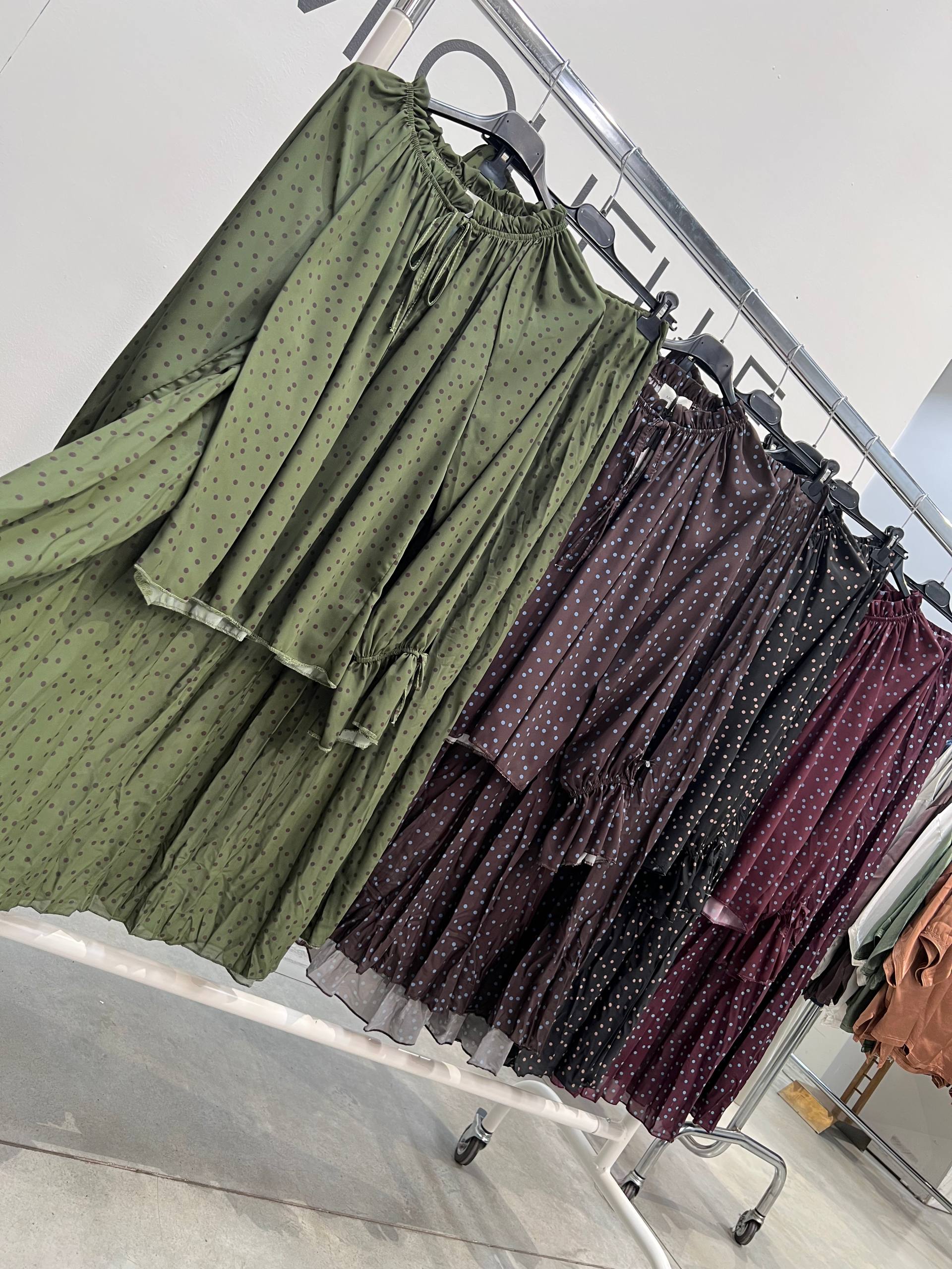 Amelie Follies (Michelle)