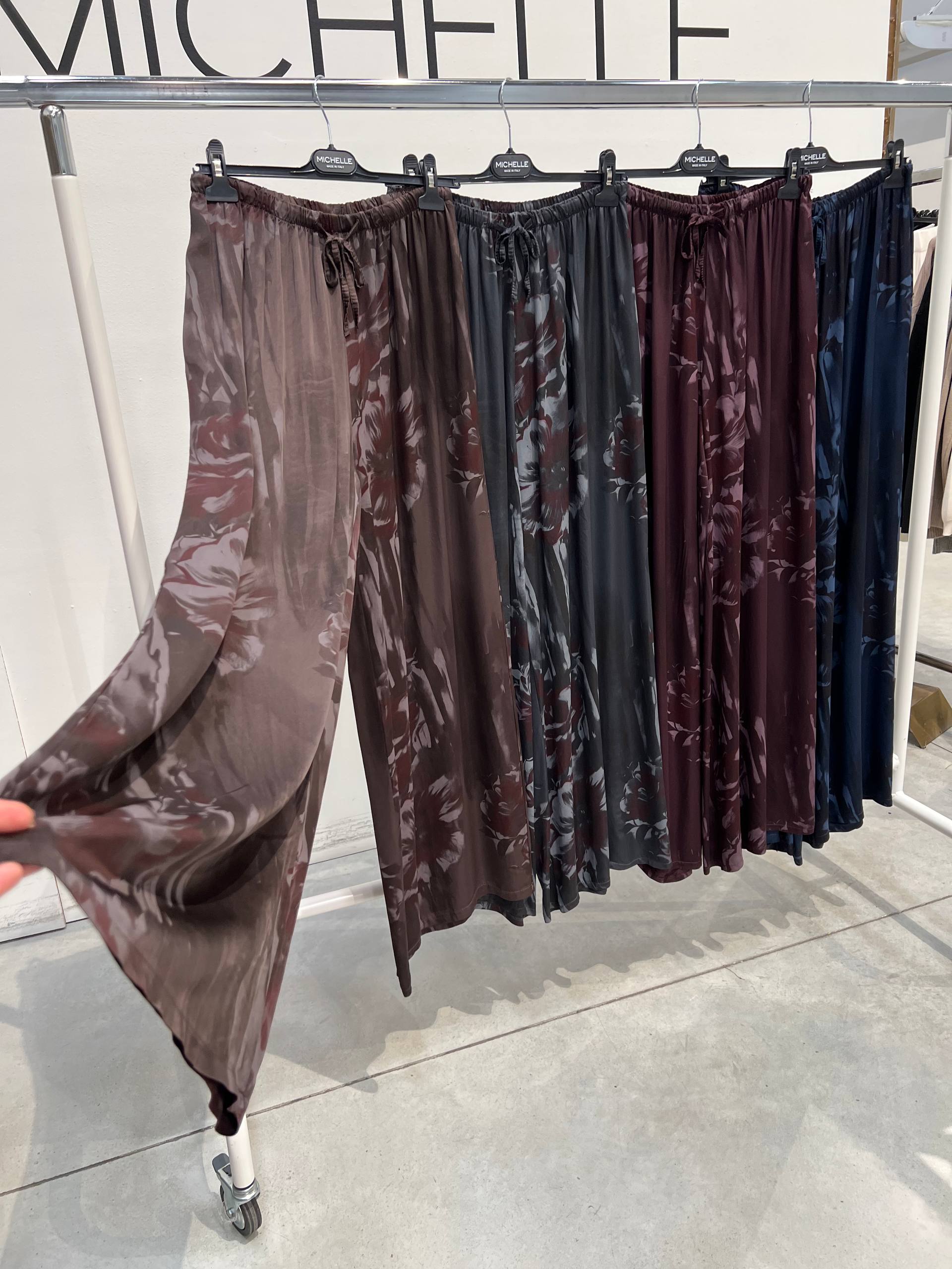 Amelie Follies (Michelle)