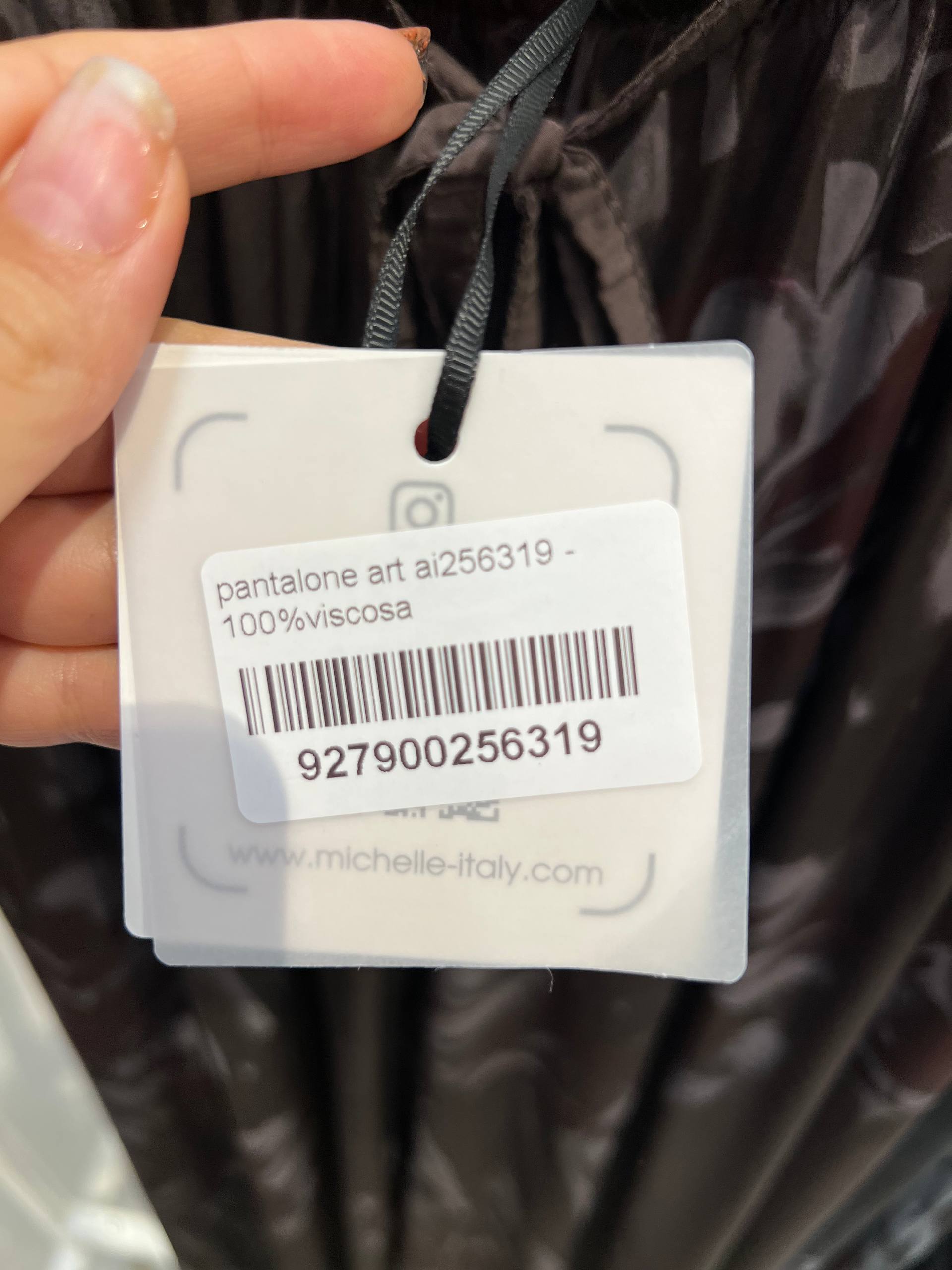 Amelie Follies (Michelle)