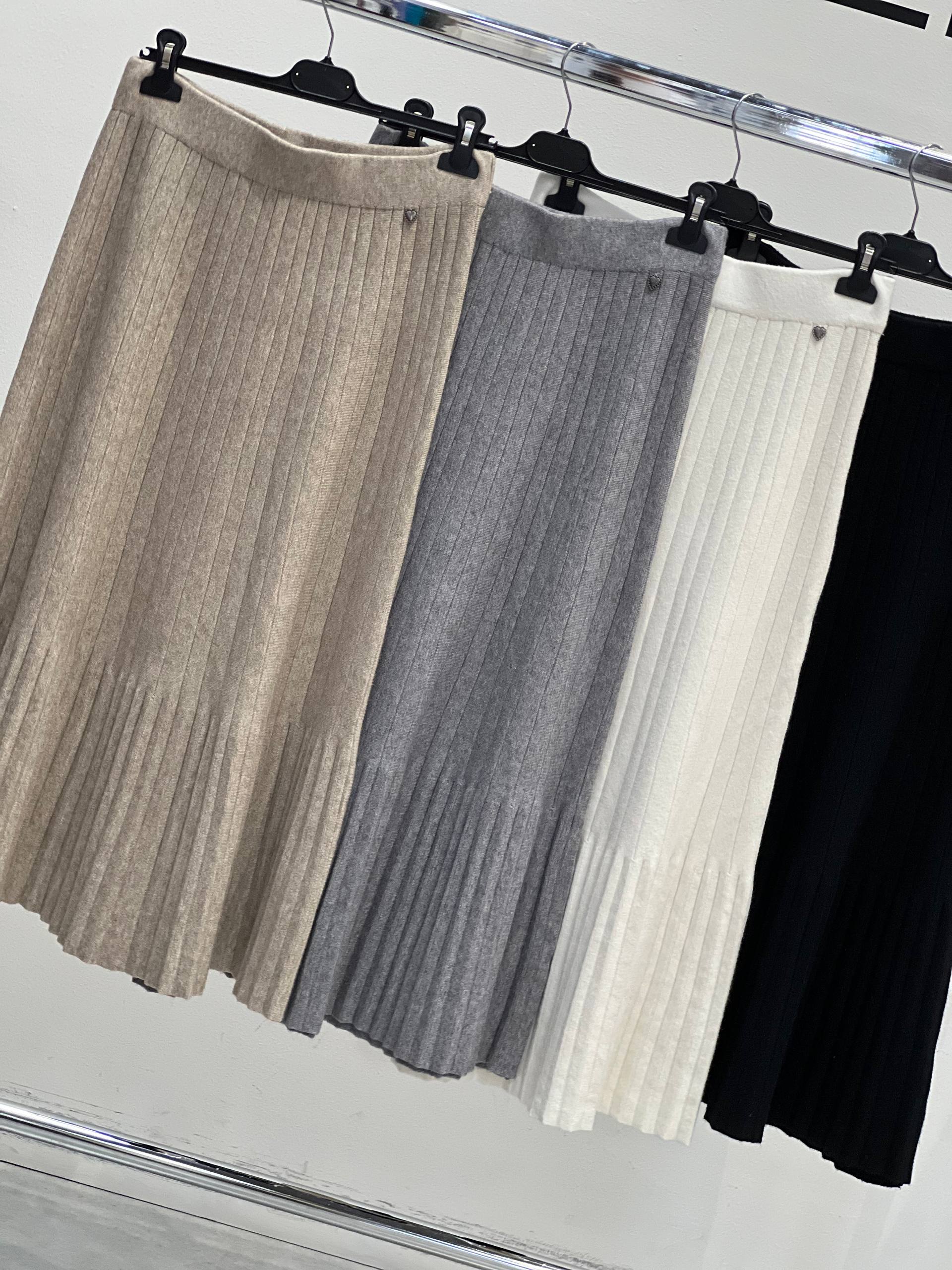 Amelie Follies (Michelle)