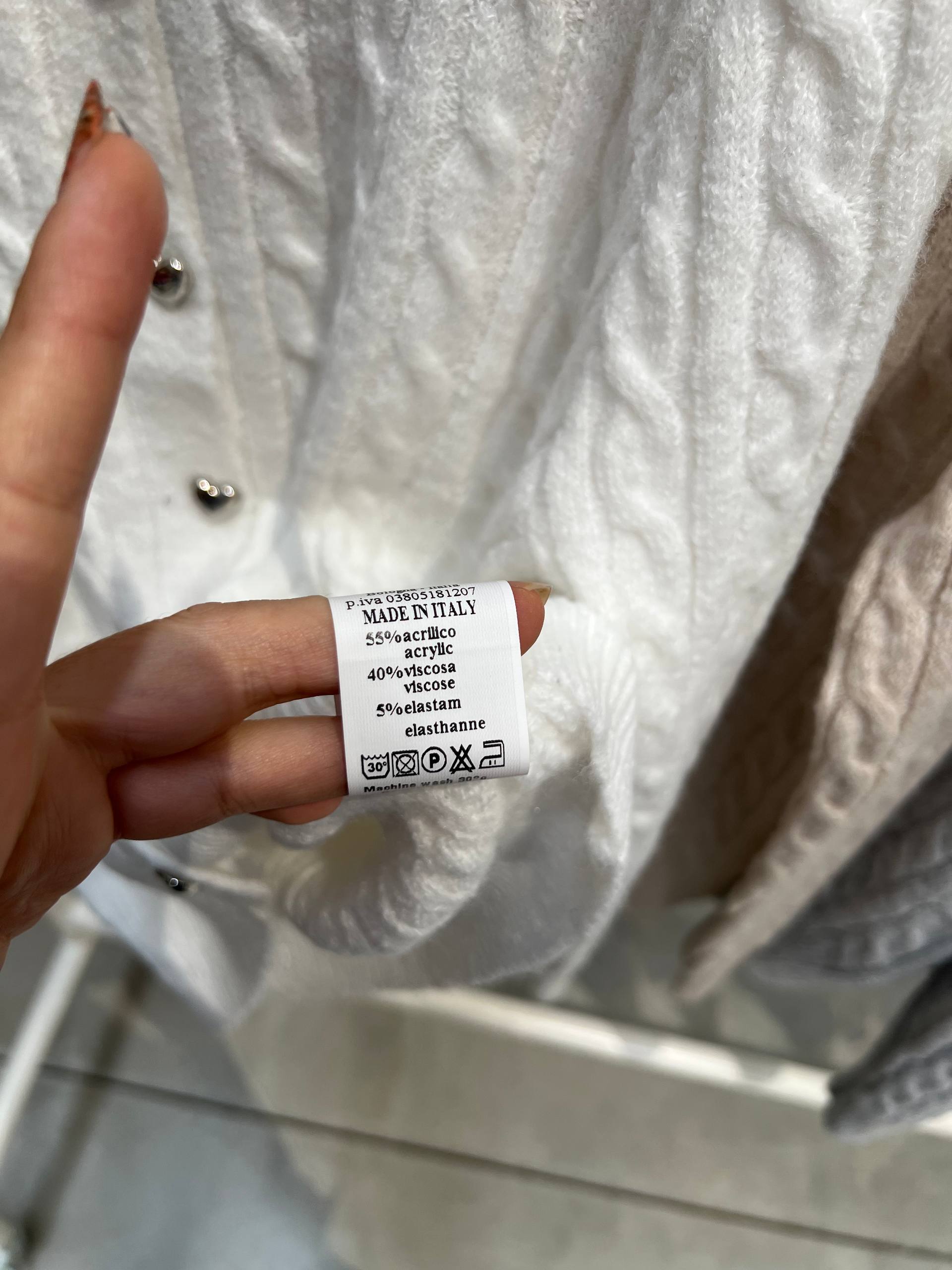 Amelie Follies (Michelle)