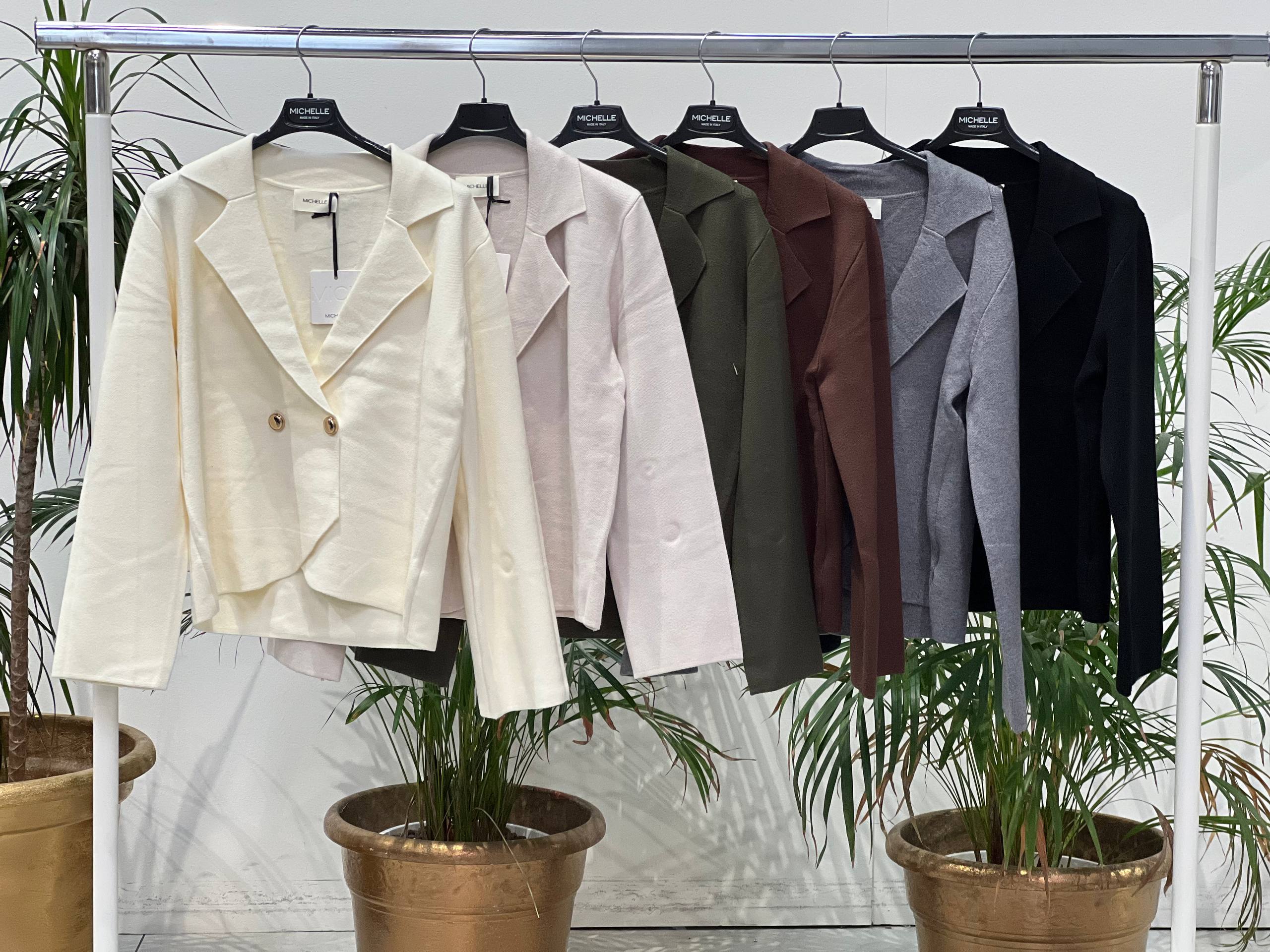 Amelie Follies (Michelle)