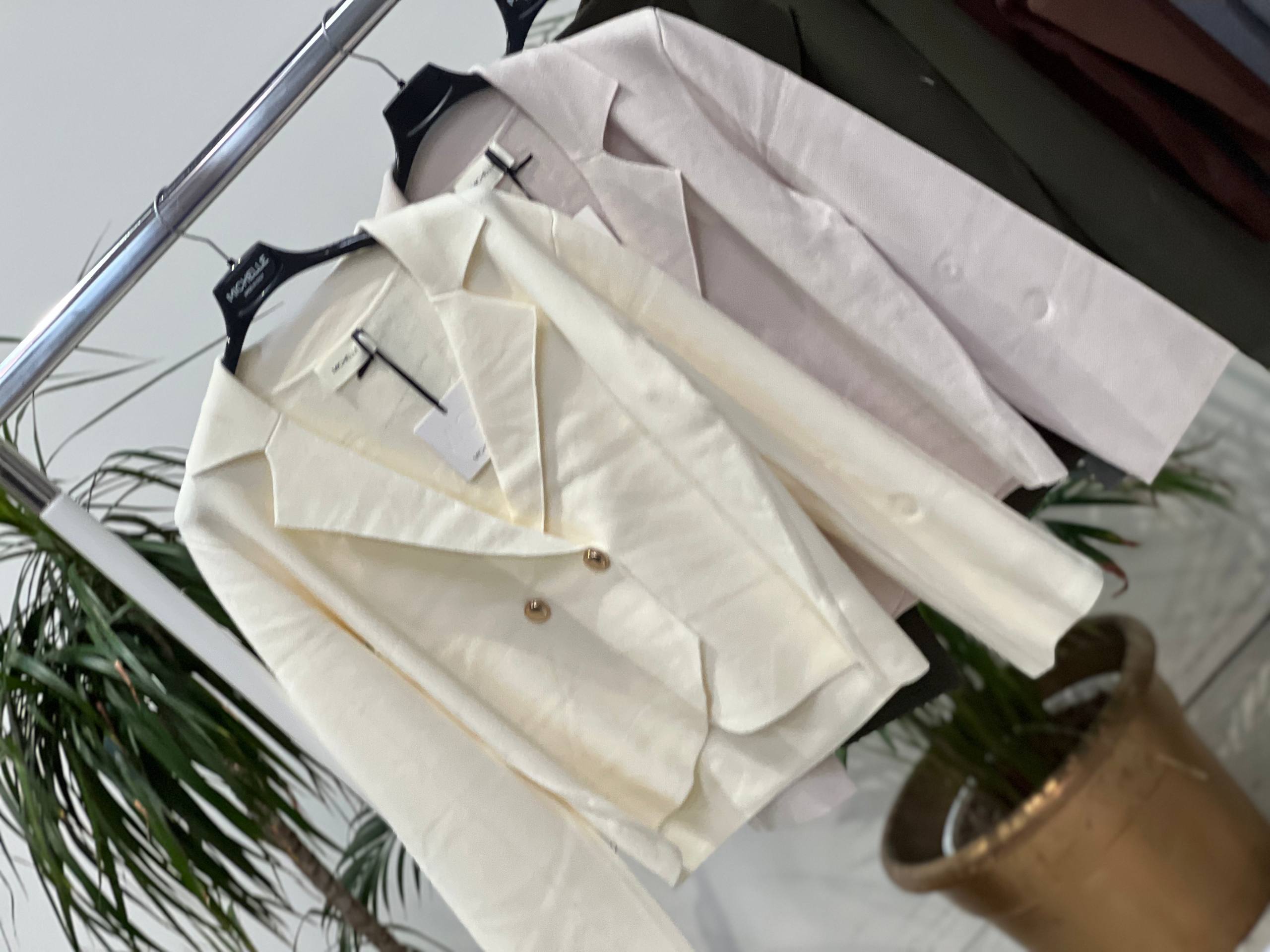 Amelie Follies (Michelle)