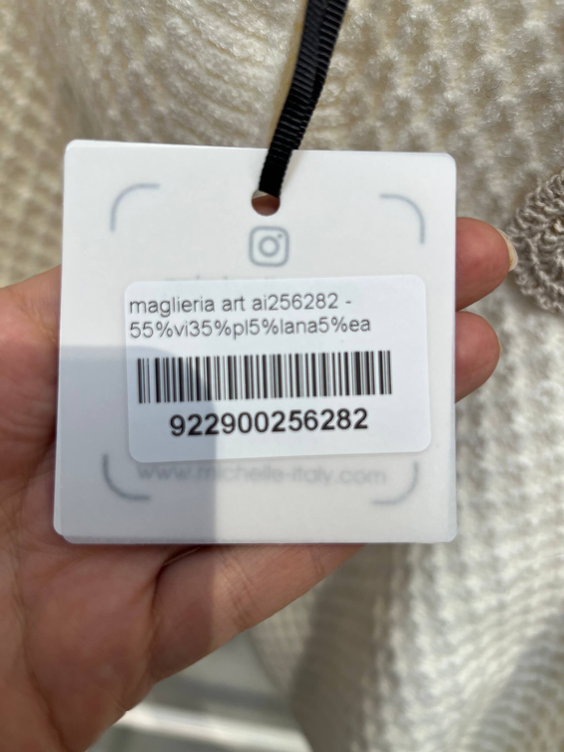 Amelie Follies (Michelle)