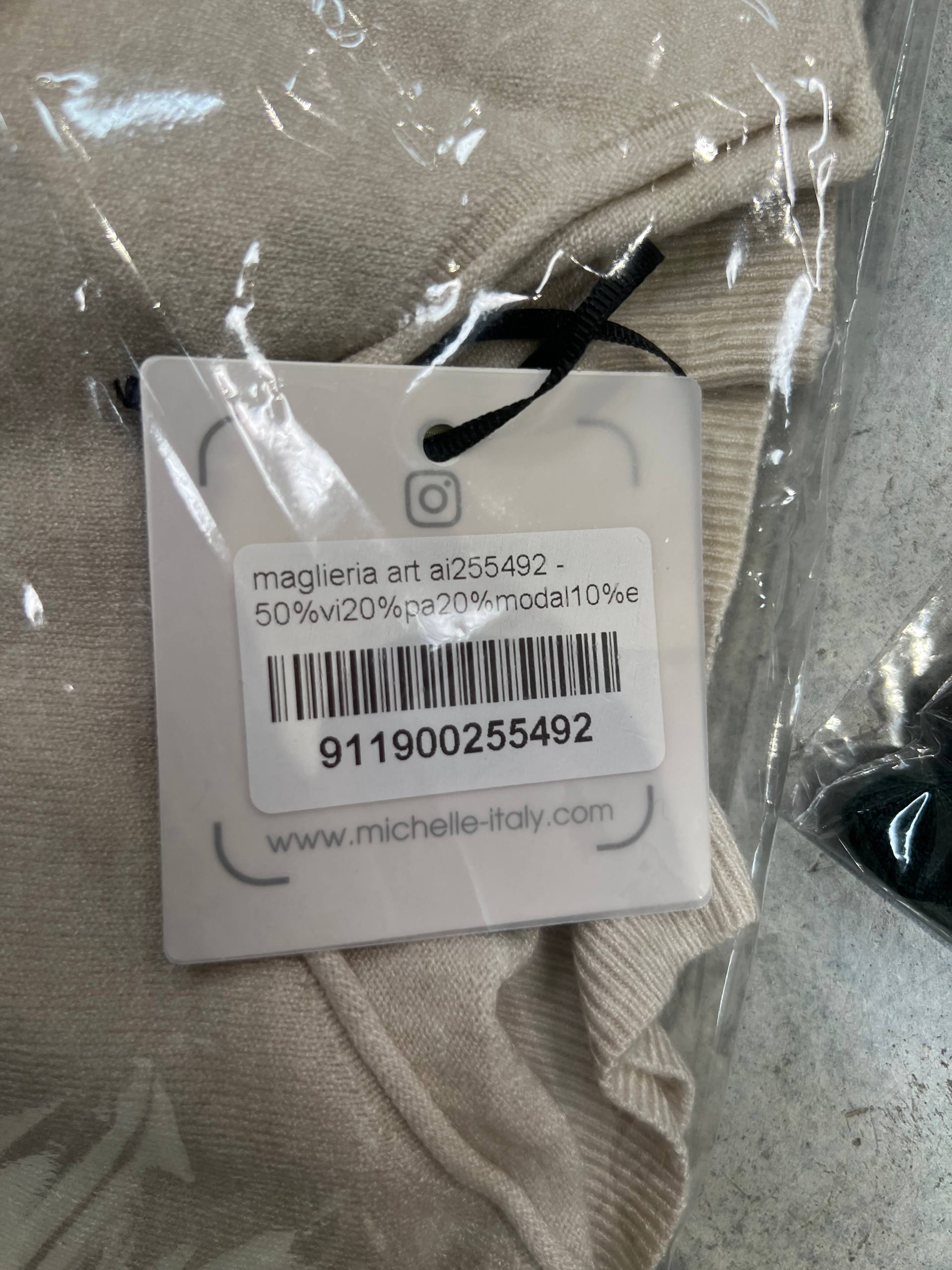 Amelie Follies (Michelle)