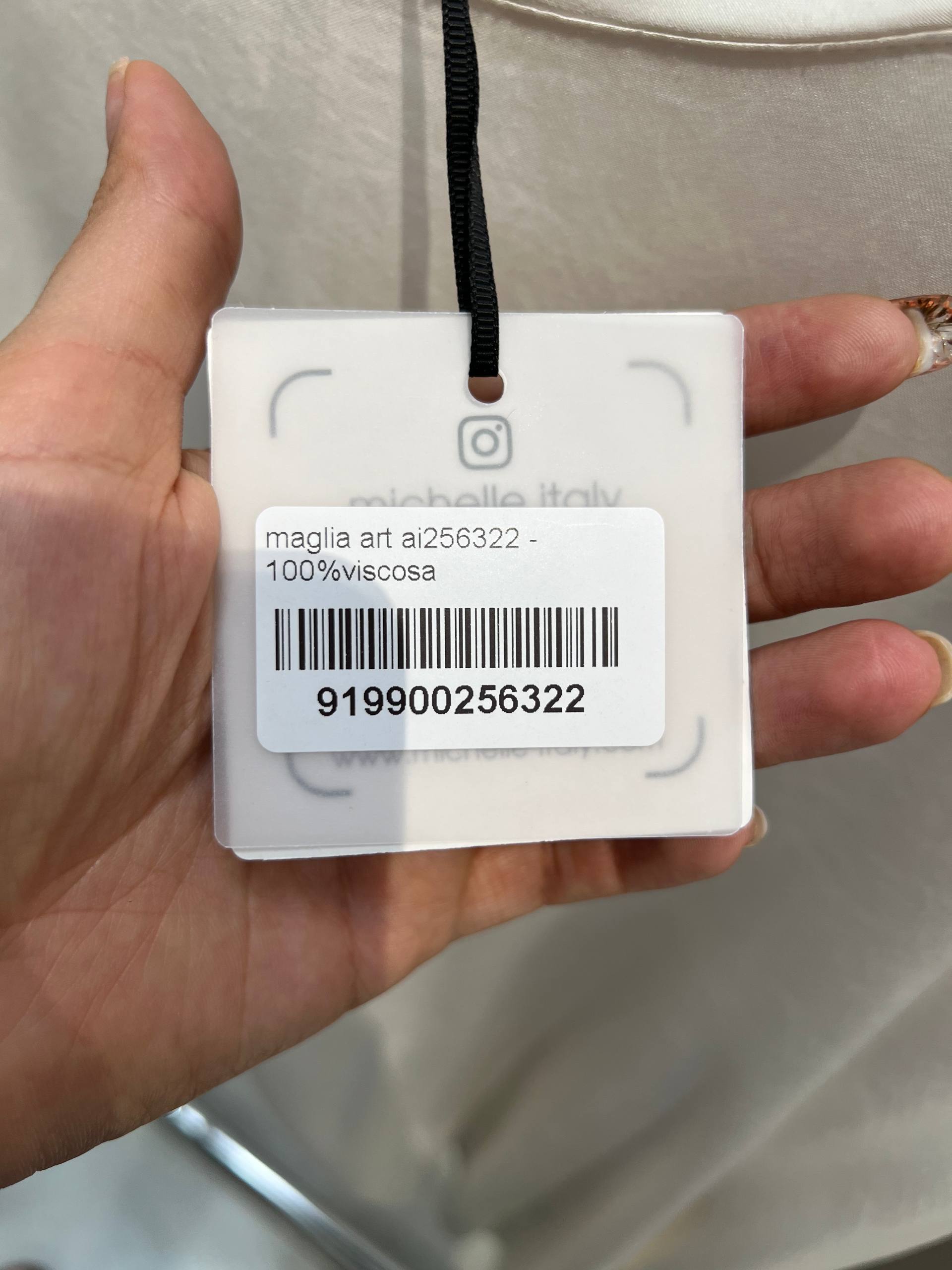 Amelie Follies (Michelle)