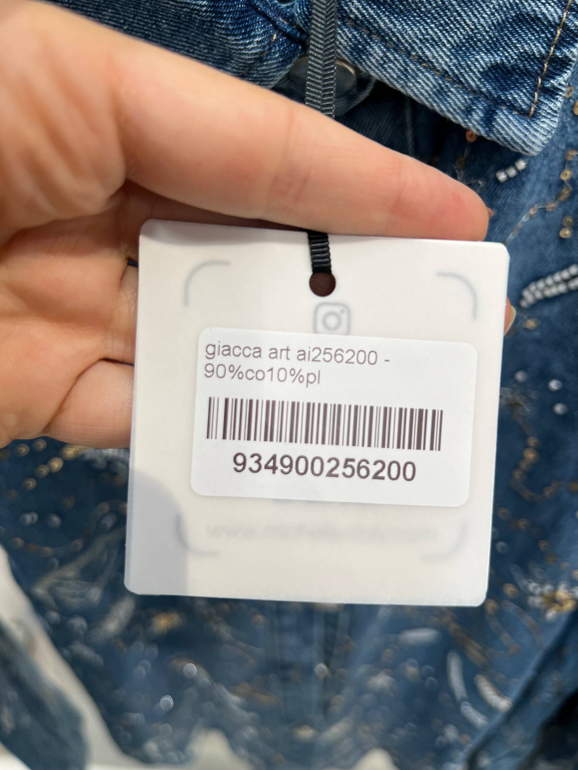 Amelie Follies (Michelle)