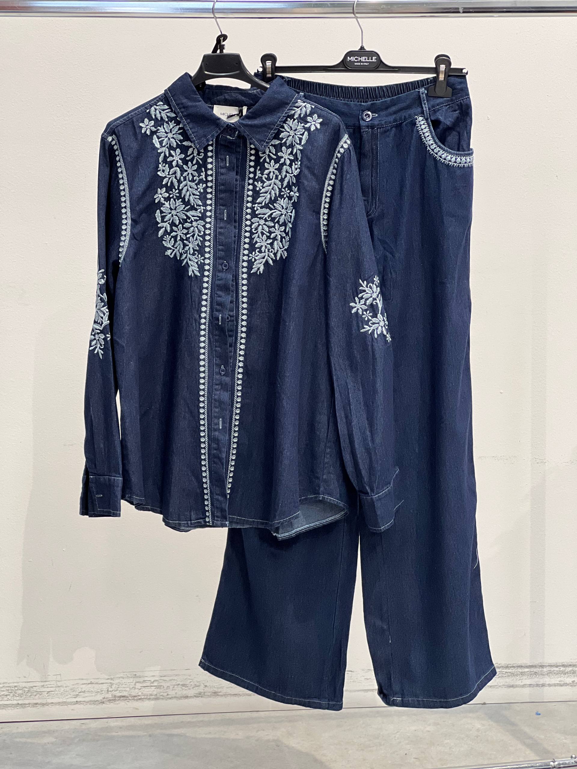 Amelie Follies (Michelle)