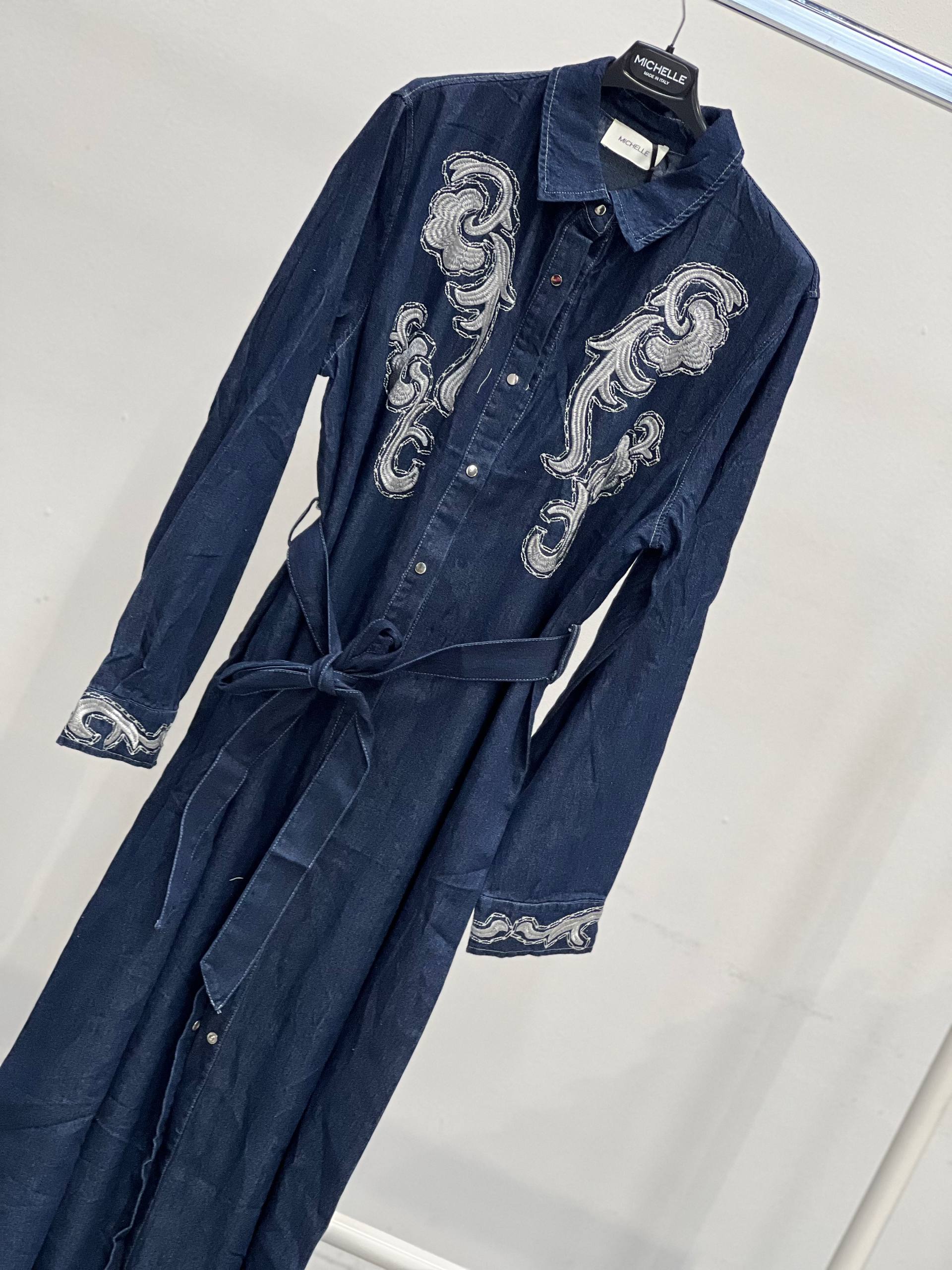 Amelie Follies (Michelle)