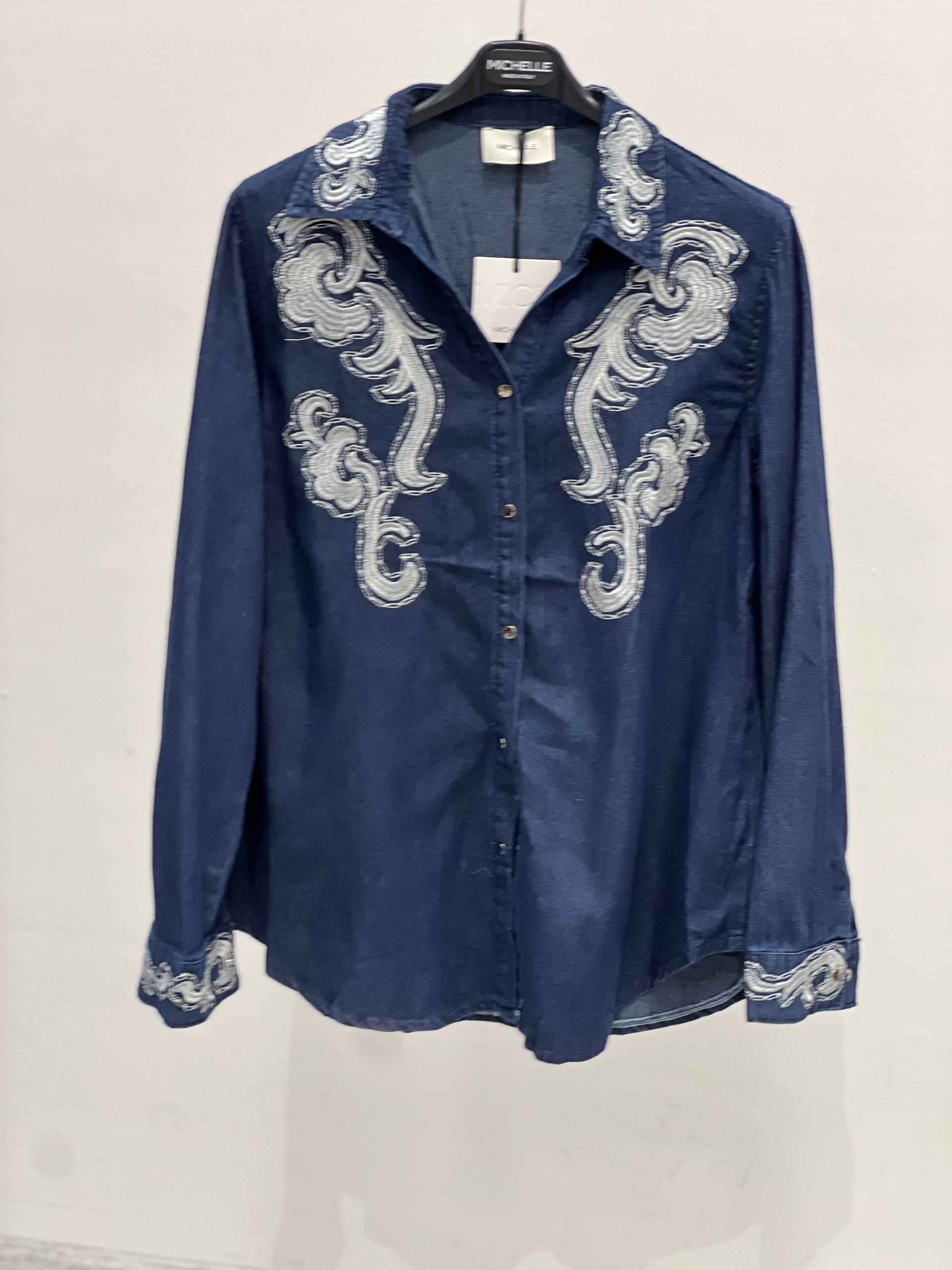 Amelie Follies (Michelle)