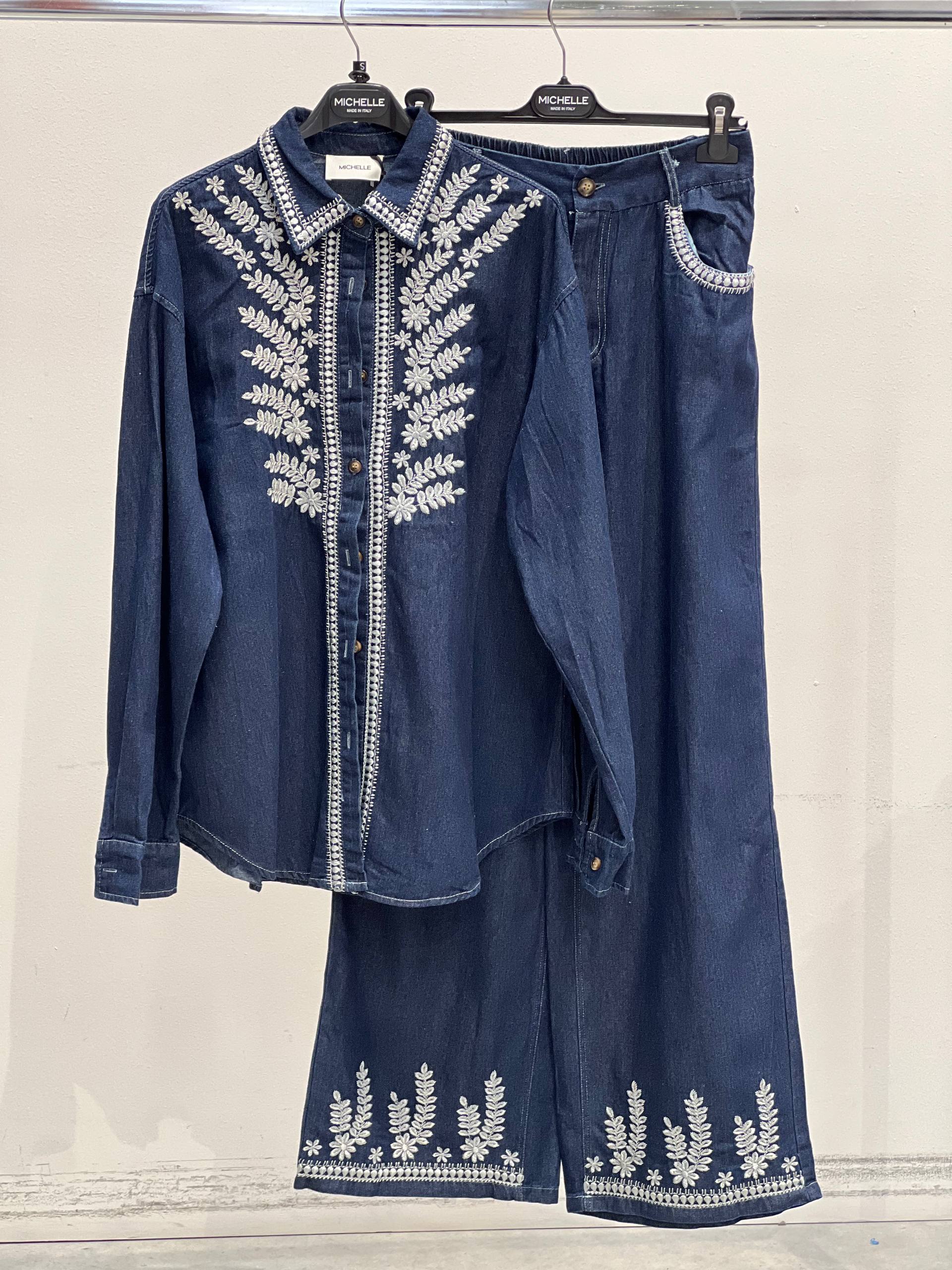 Amelie Follies (Michelle)