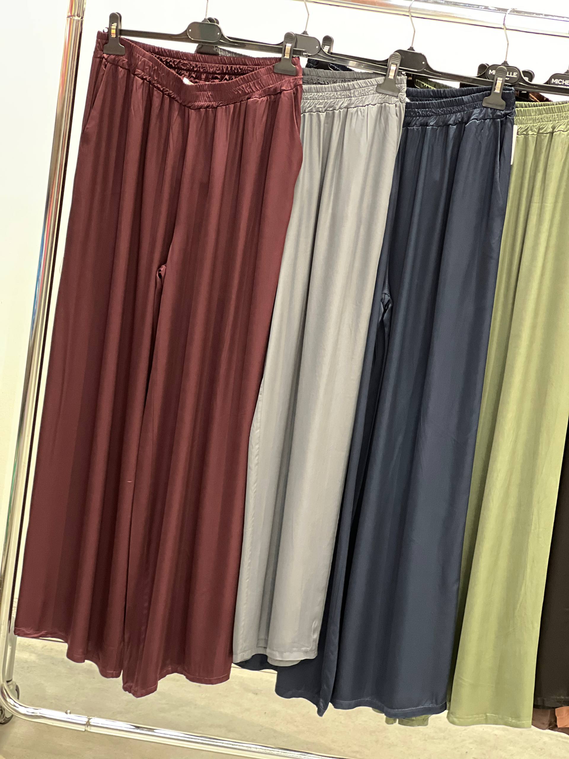 Amelie Follies (Michelle)