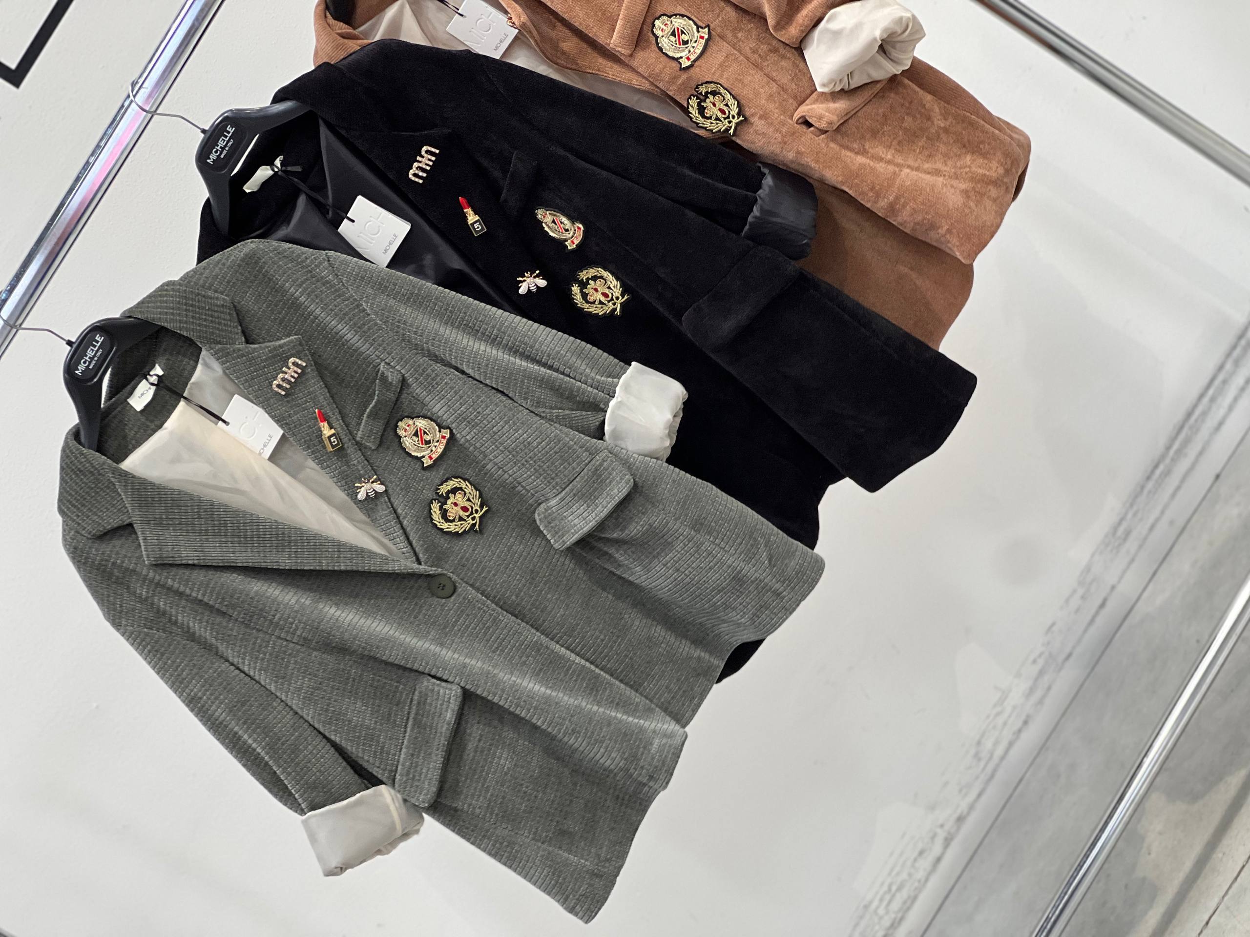 Amelie Follies (Michelle)