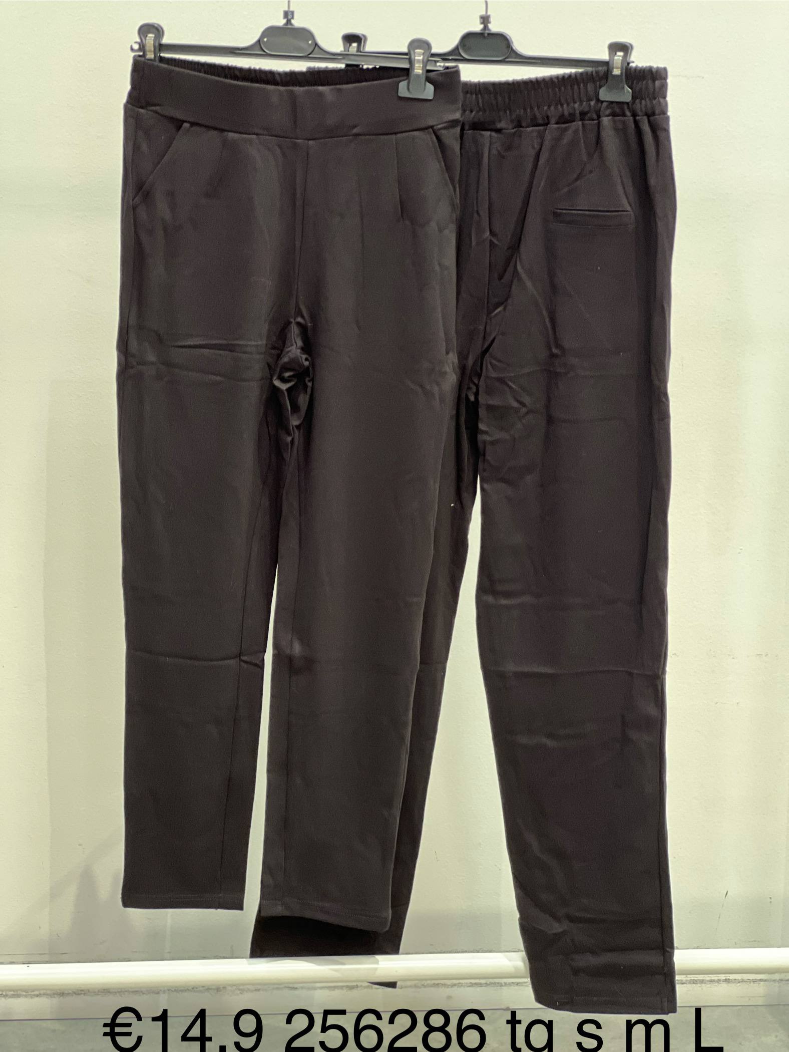 Amelie Follies (Michelle)