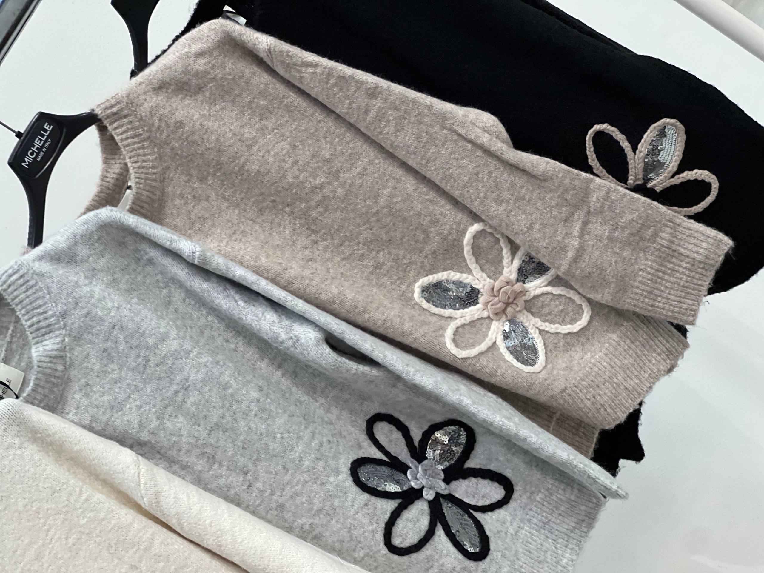 Amelie Follies (Michelle)