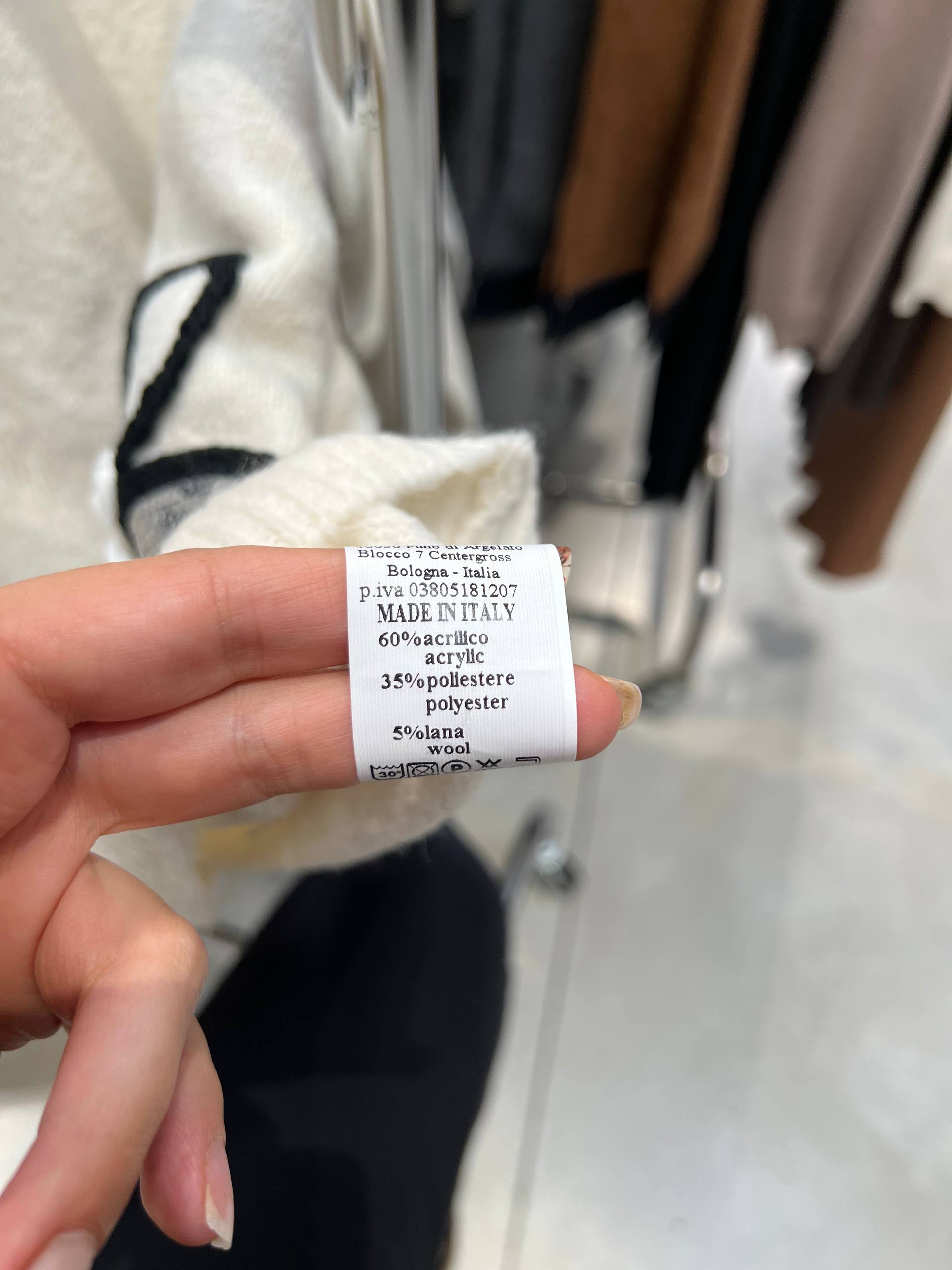 Amelie Follies (Michelle)