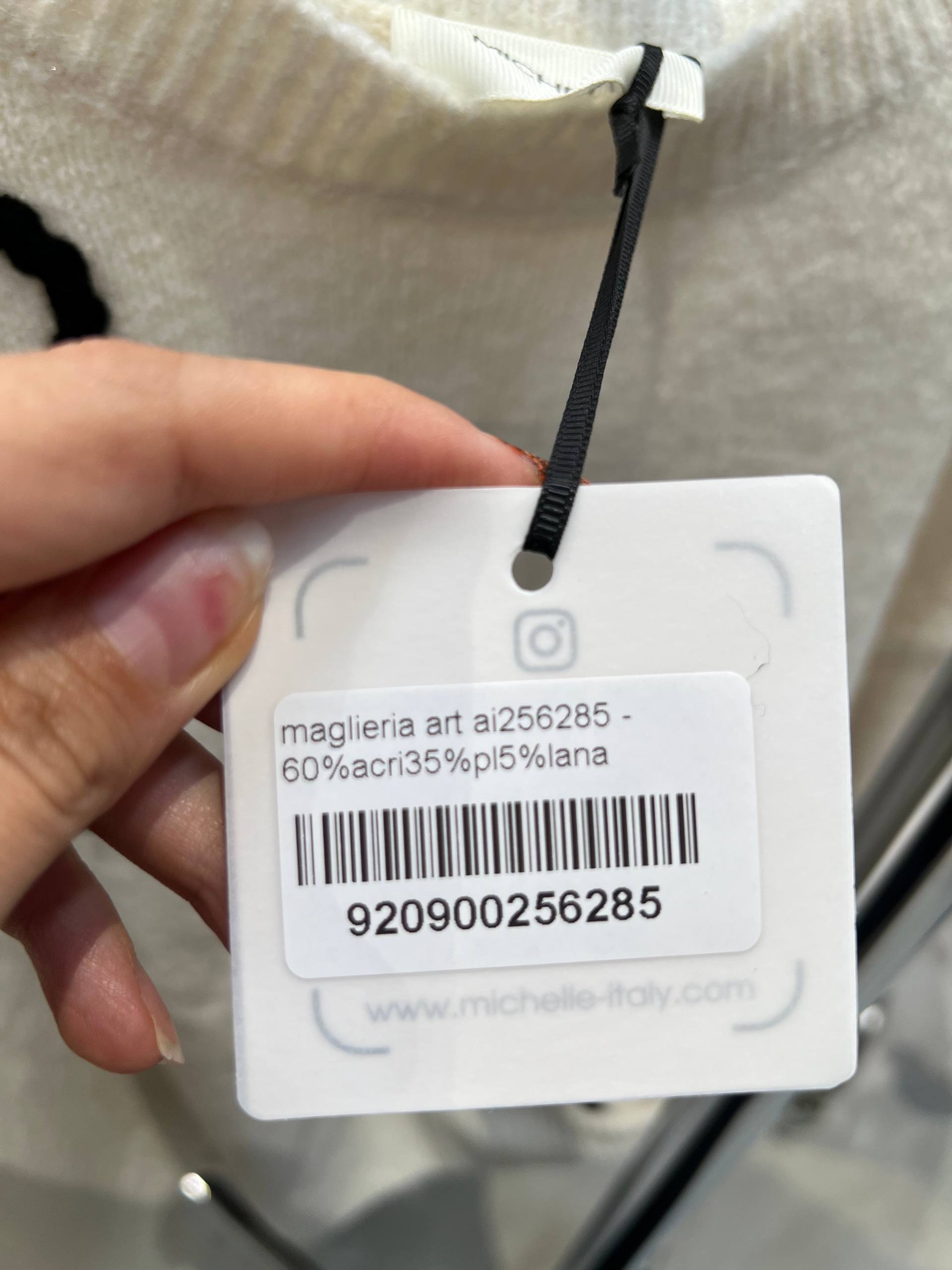 Amelie Follies (Michelle)