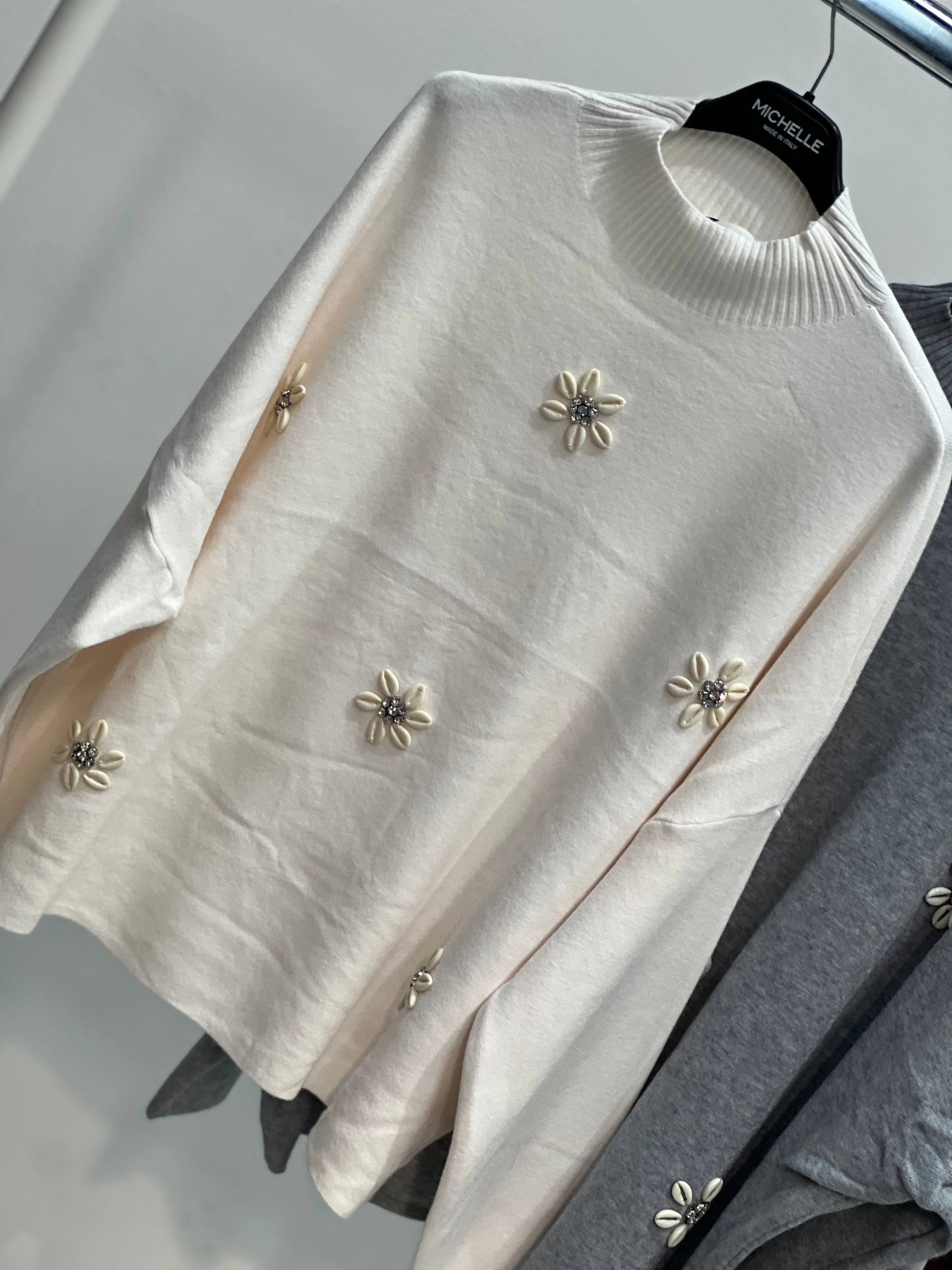 Amelie Follies (Michelle)