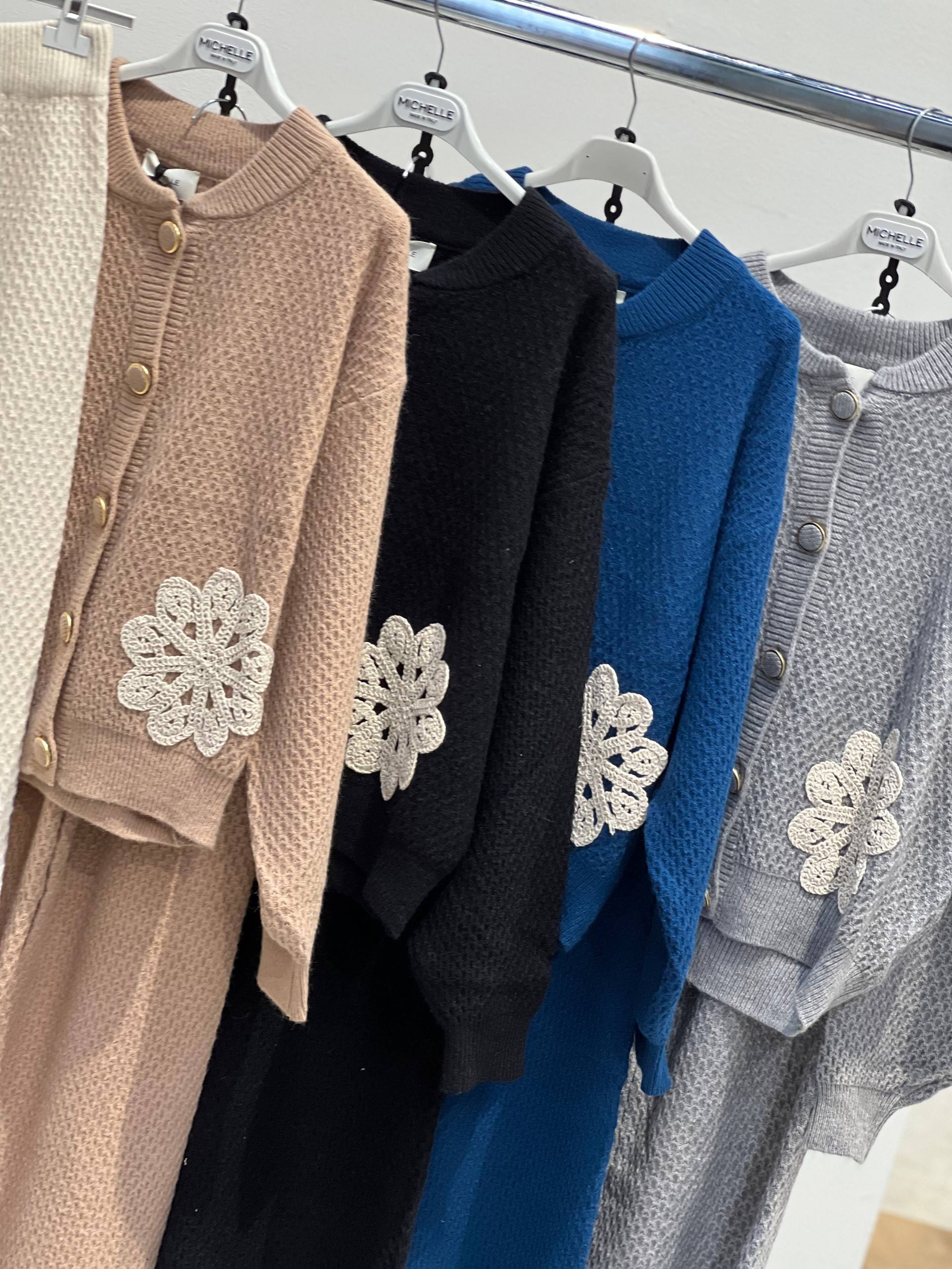 Amelie Follies (Michelle)