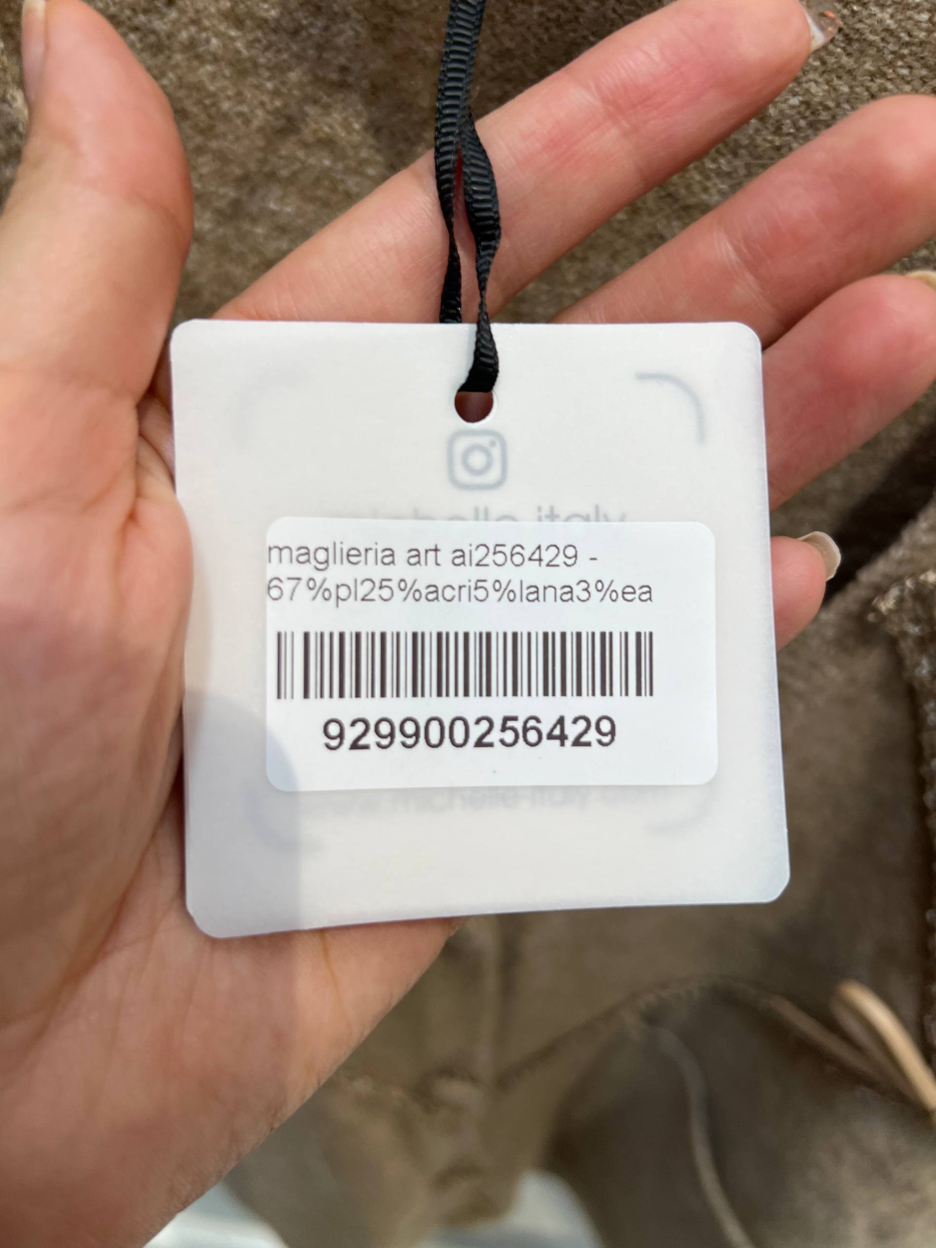 Amelie Follies (Michelle)