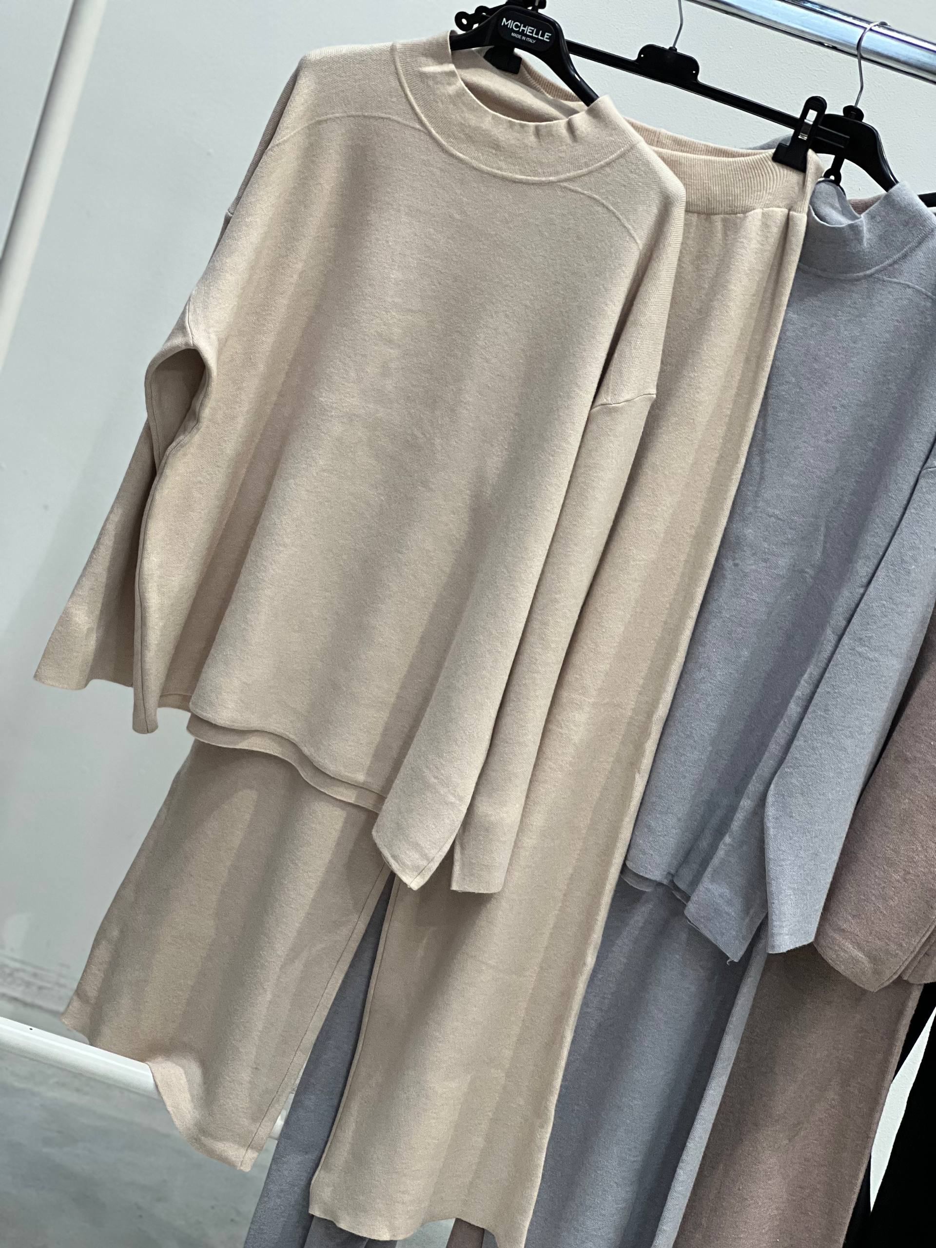 Amelie Follies (Michelle)