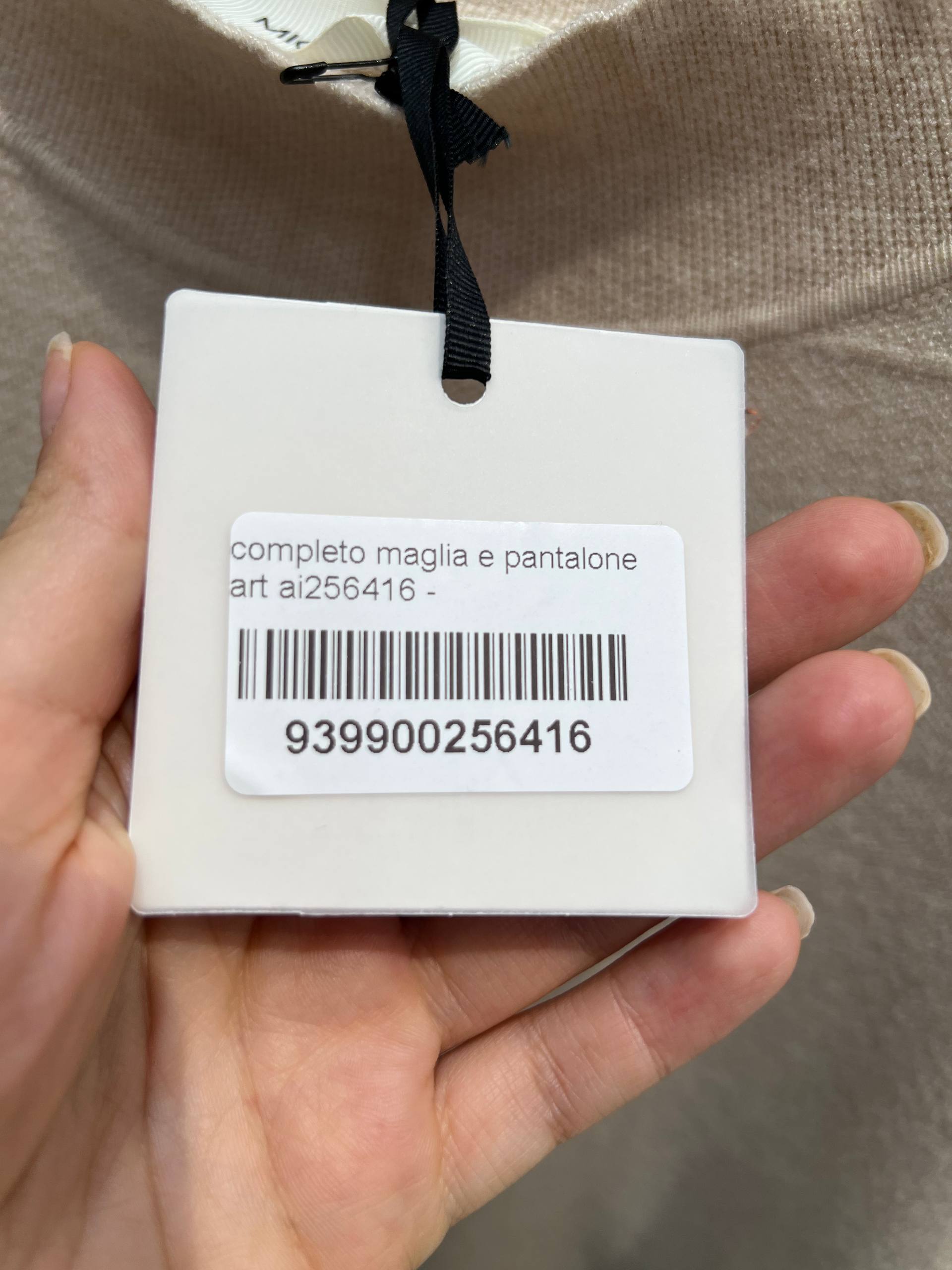 Amelie Follies (Michelle)