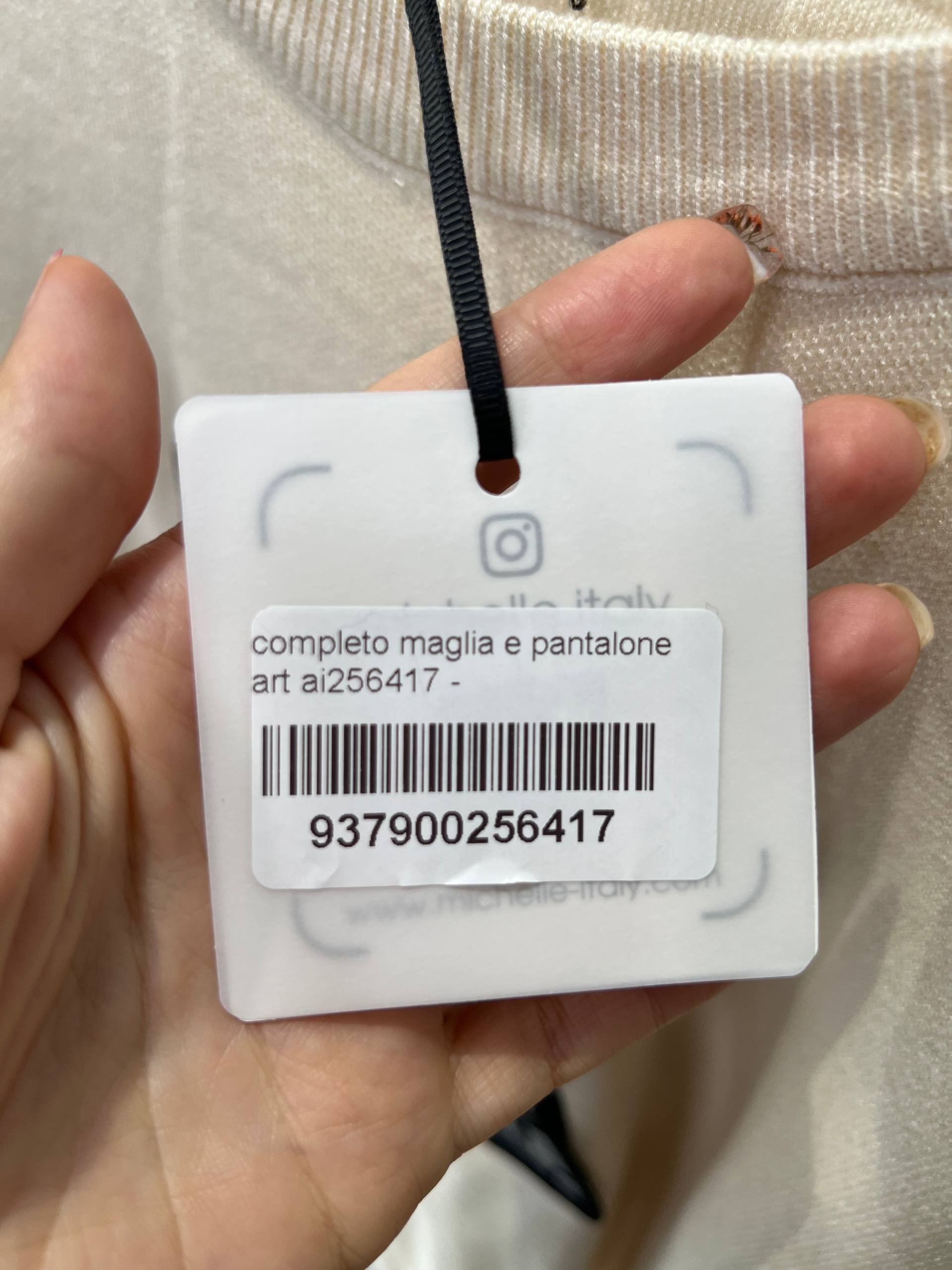 Amelie Follies (Michelle)