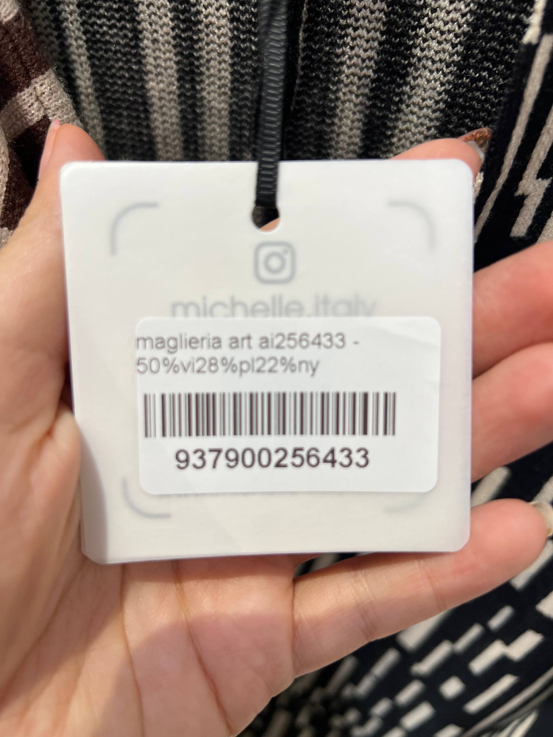 Amelie Follies (Michelle)