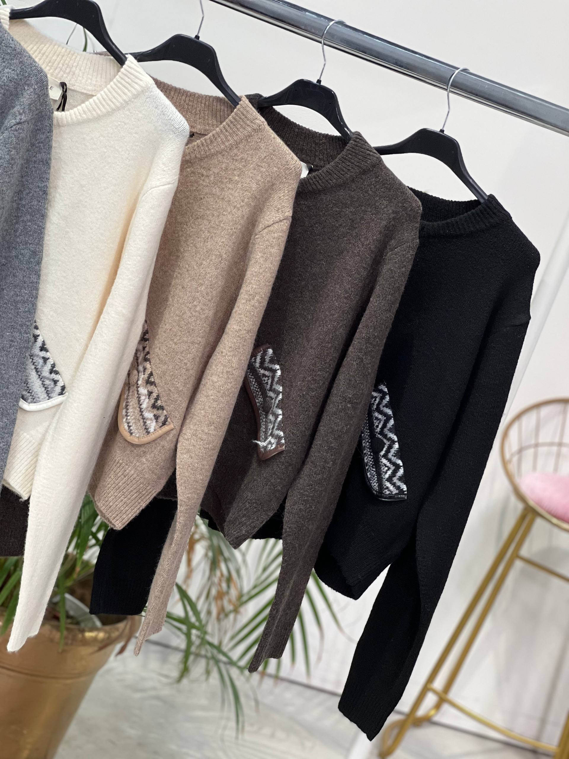 Amelie Follies (Michelle)