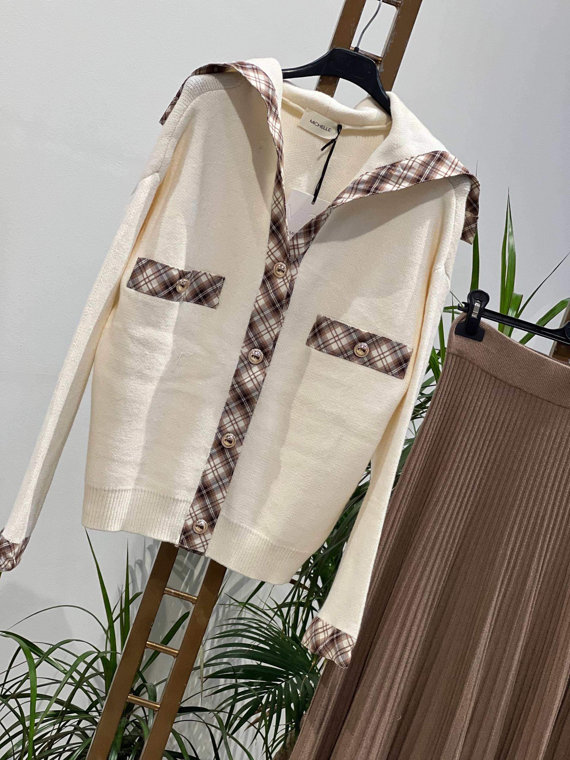 Amelie Follies (Michelle)