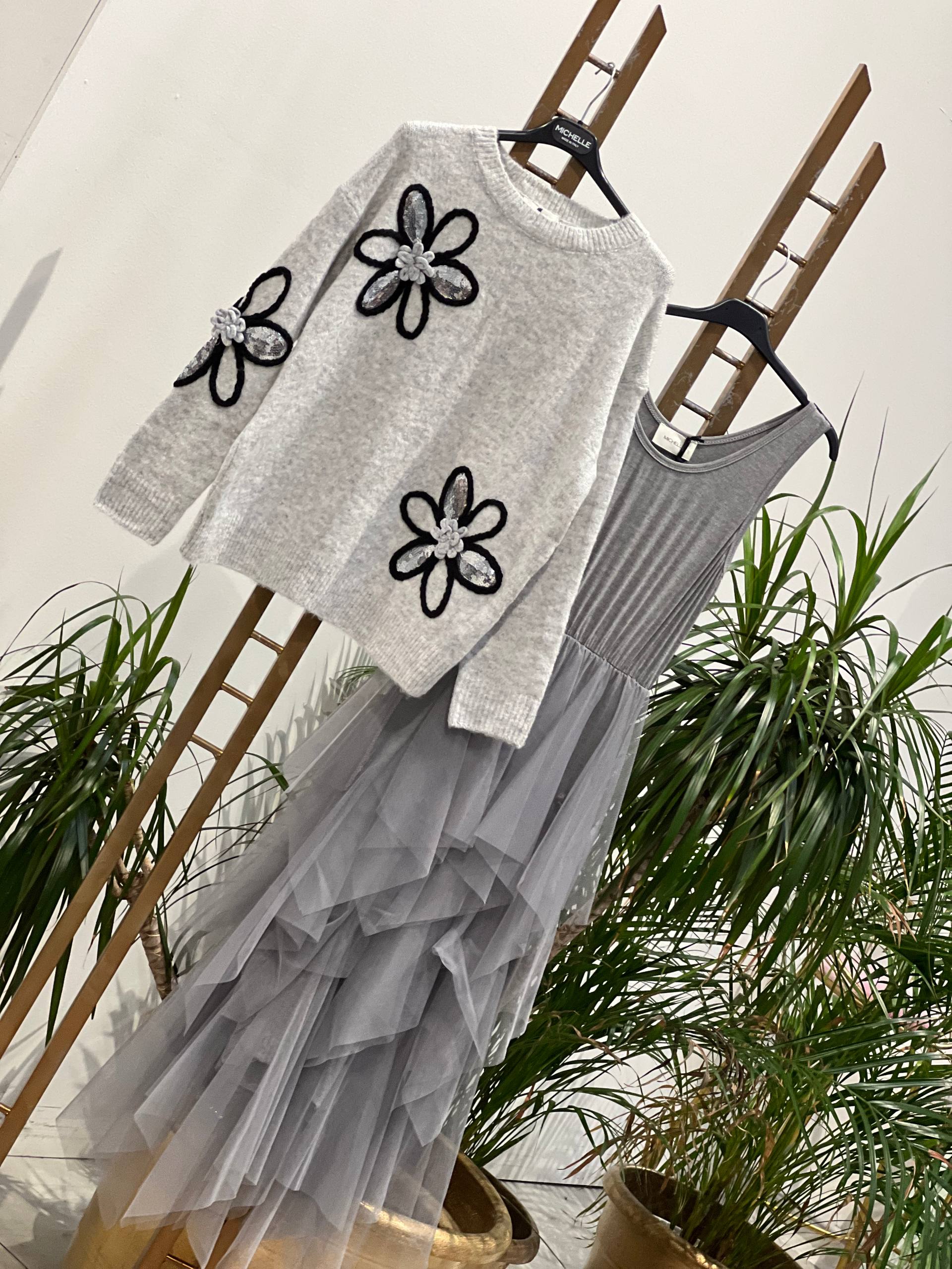 Amelie Follies (Michelle)