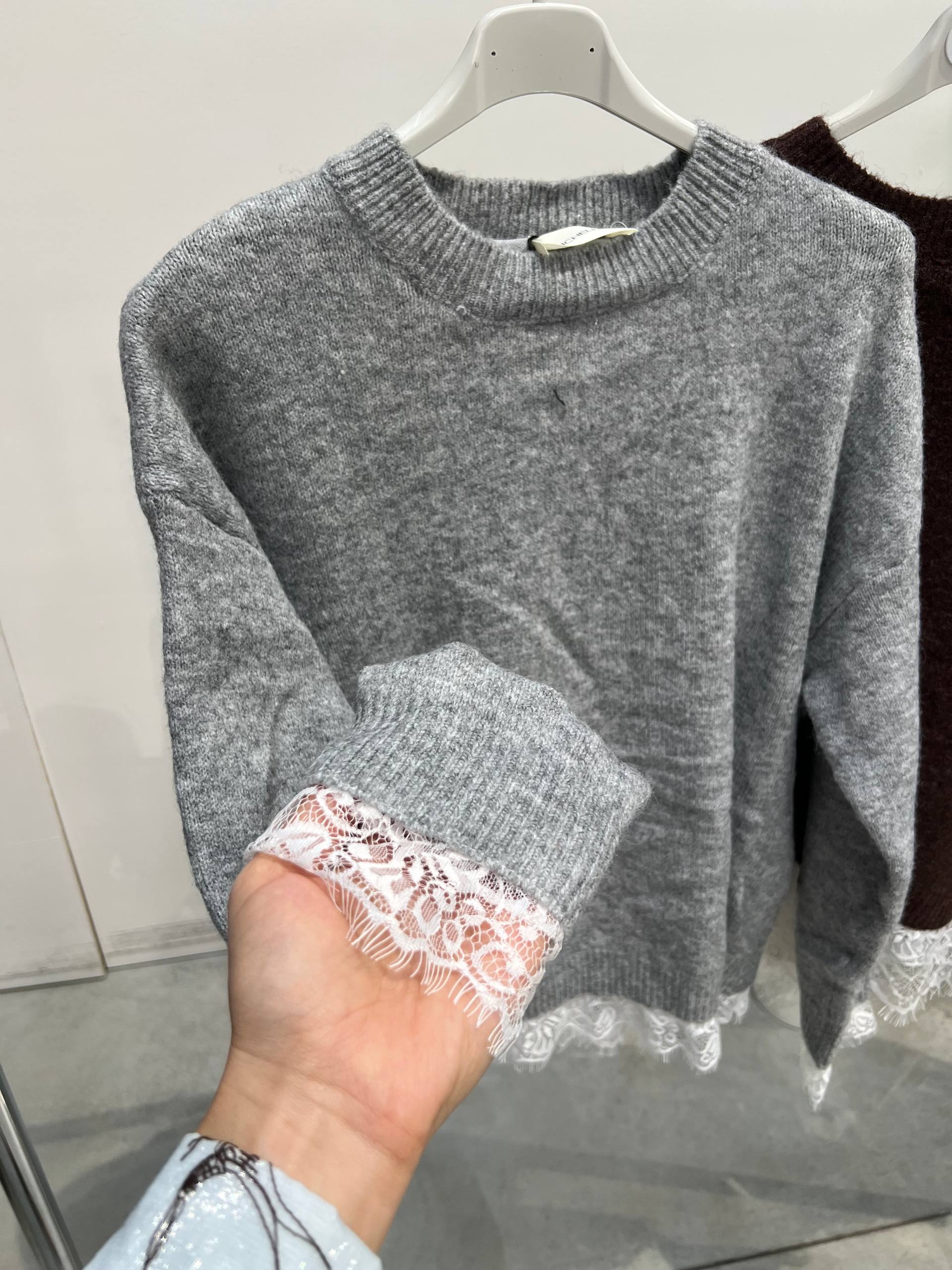 Amelie Follies (Michelle)