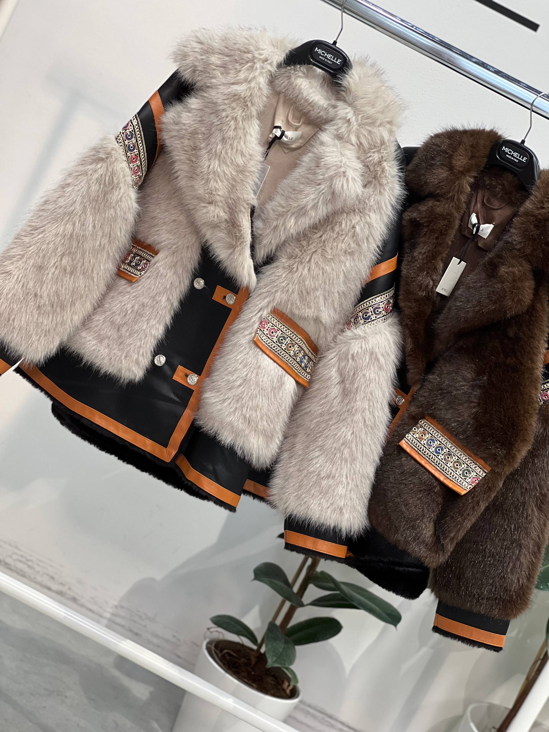 Amelie Follies (Michelle)